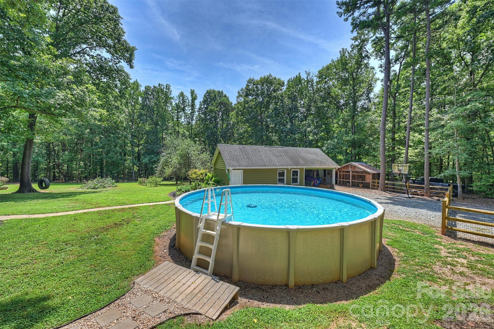 1213 Diana Lee Lane — Monroe