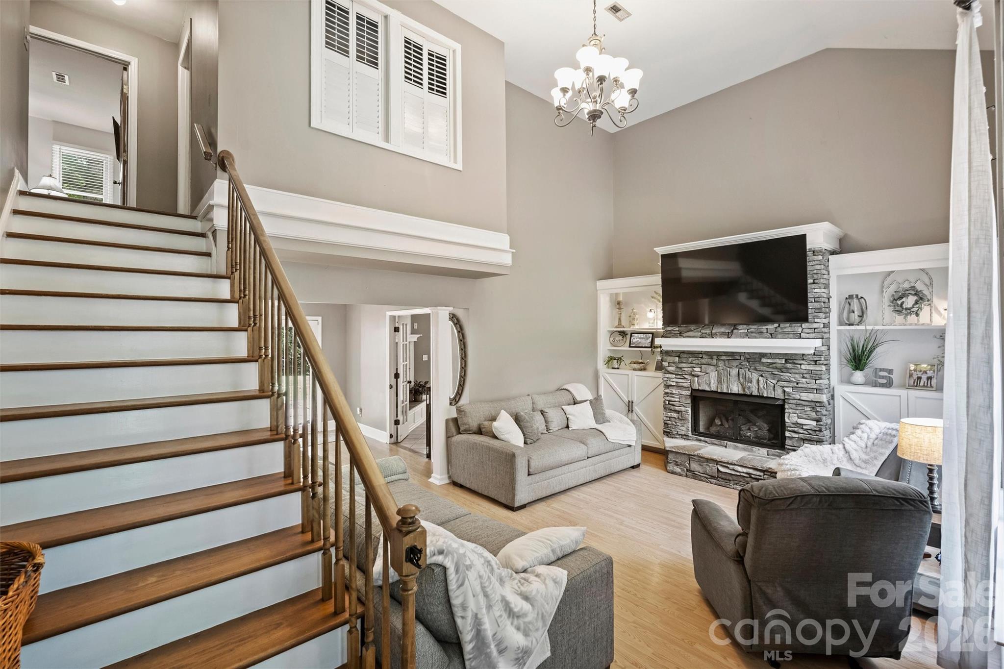 1213 Diana Lee Lane — Monroe
