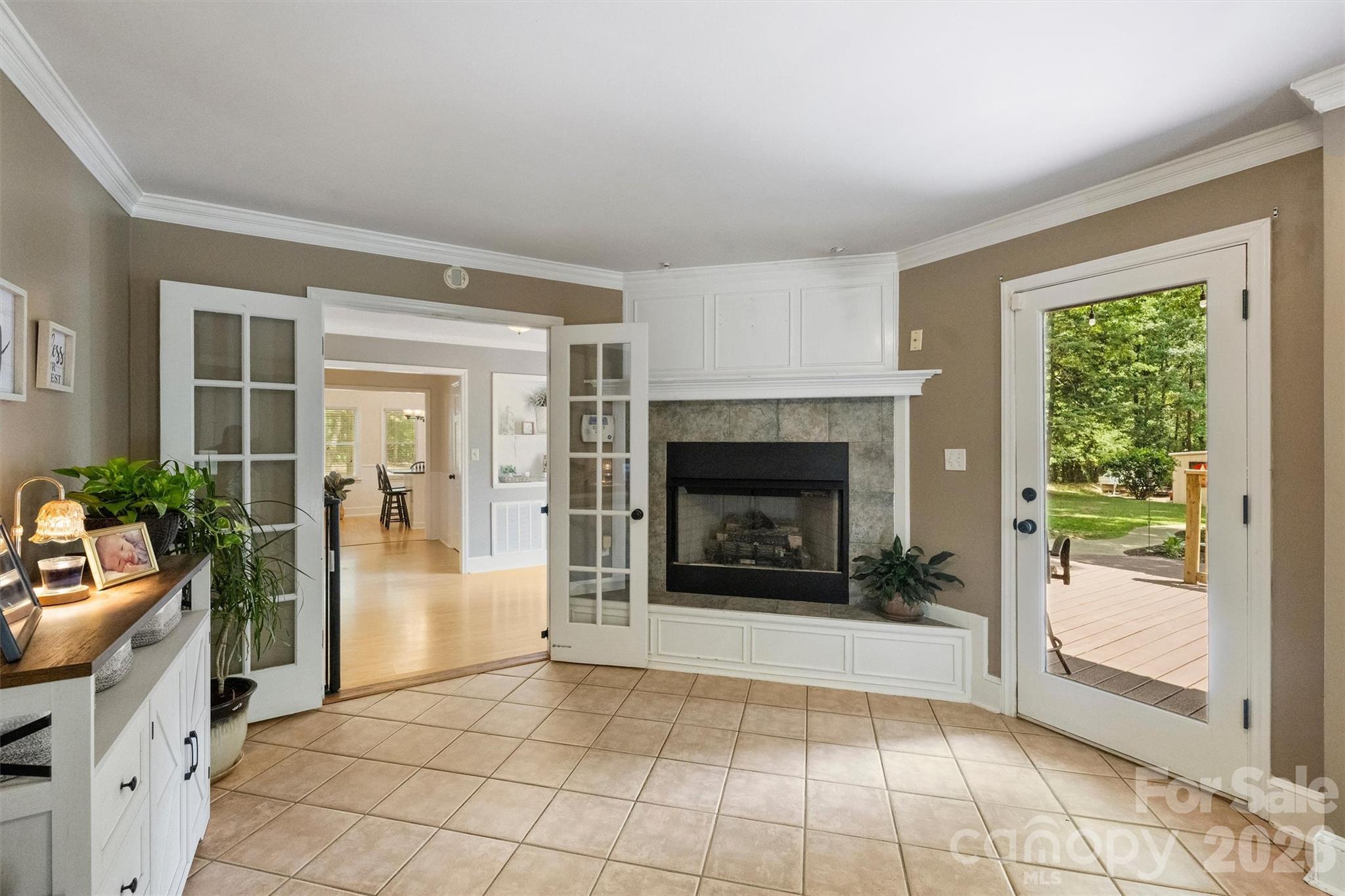 1213 Diana Lee Lane — Monroe
