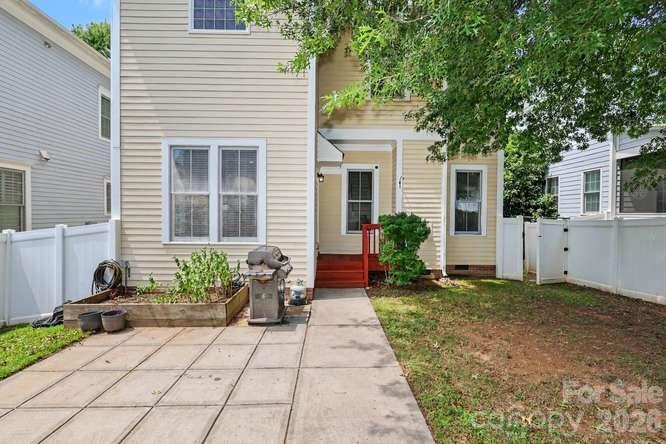 742 Revival Row — Fort Mill