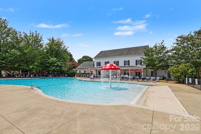 742 Revival Row — Fort Mill