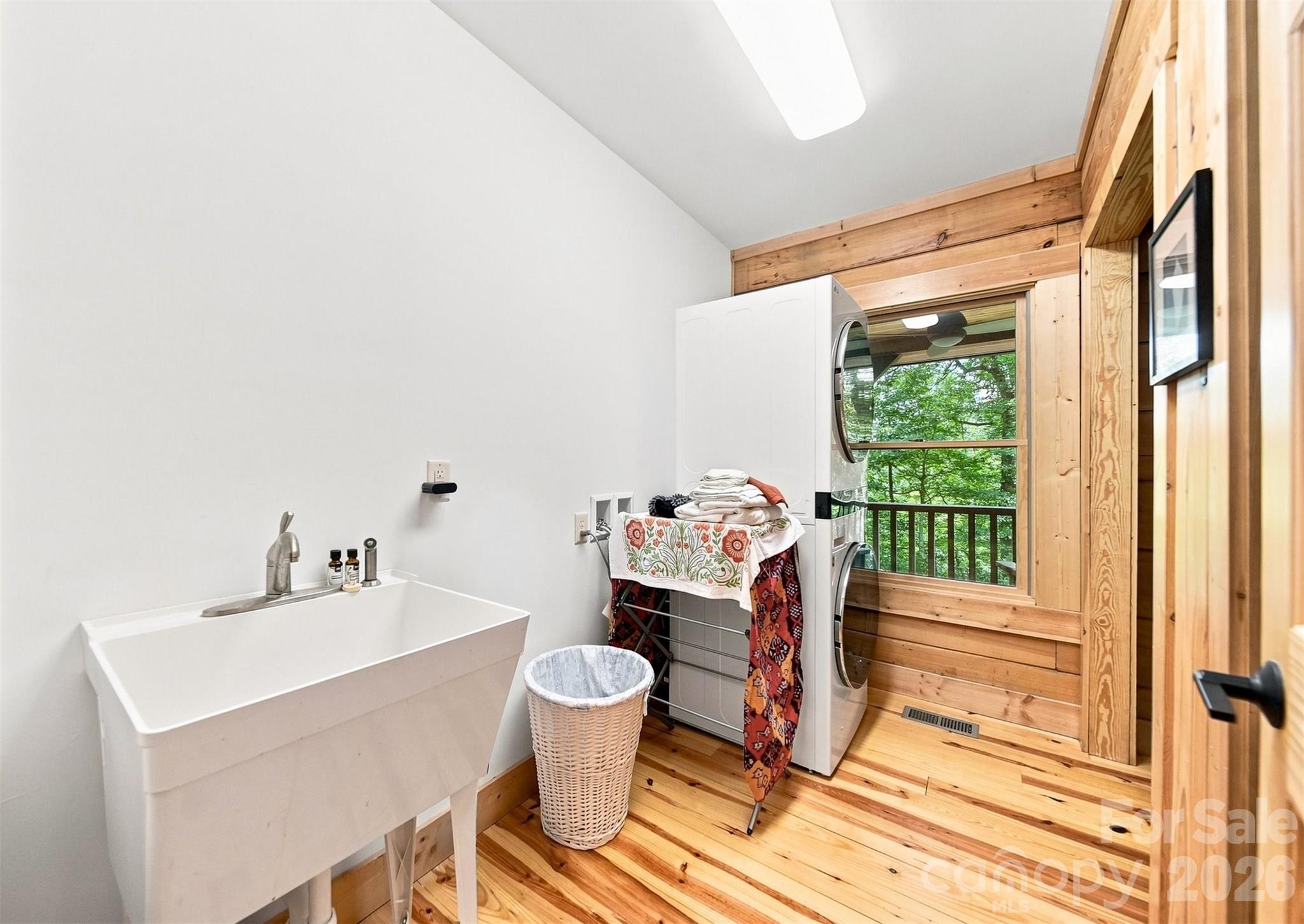 7753 Parks Mountain Drive — Newland