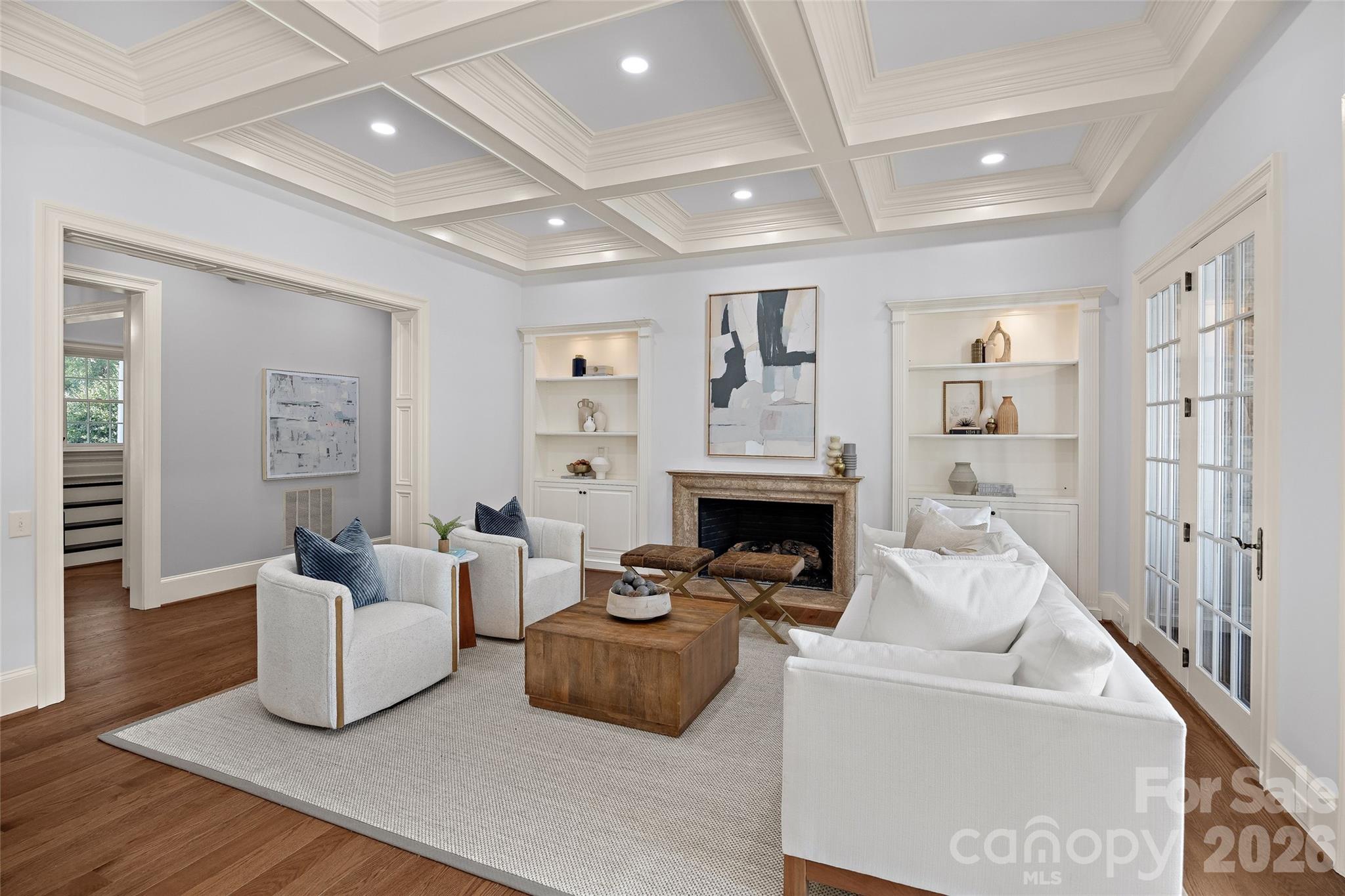 2135 Sharon Avenue — Charlotte
