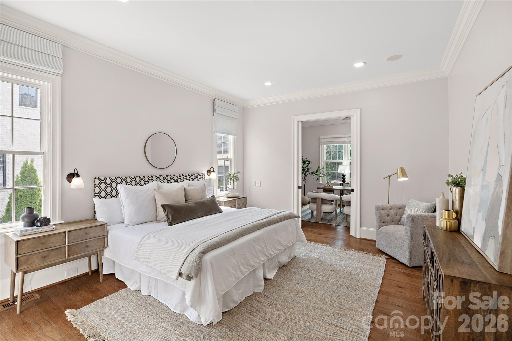 2135 Sharon Avenue — Charlotte