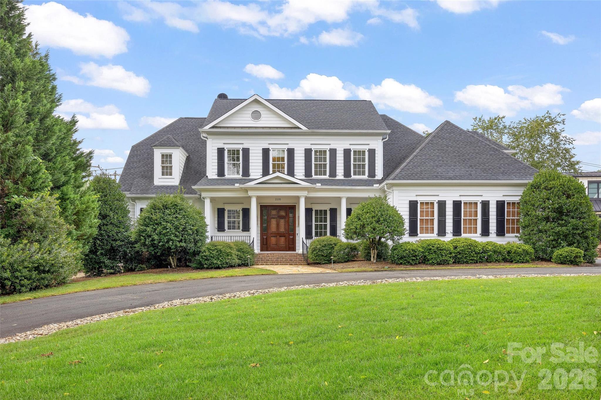 2135 Sharon Avenue — Charlotte
