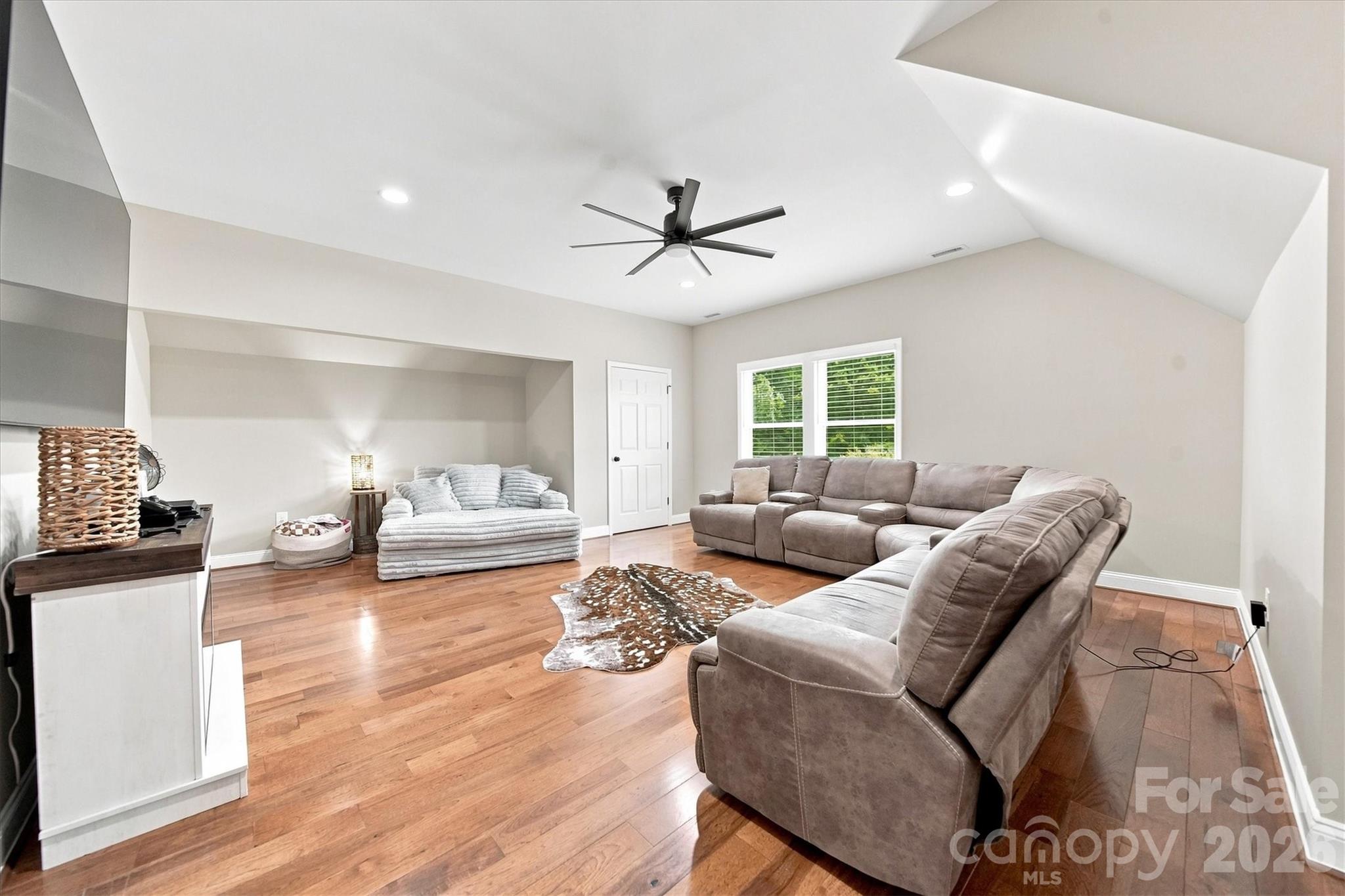 34 Colts Neck Lane — Taylorsville