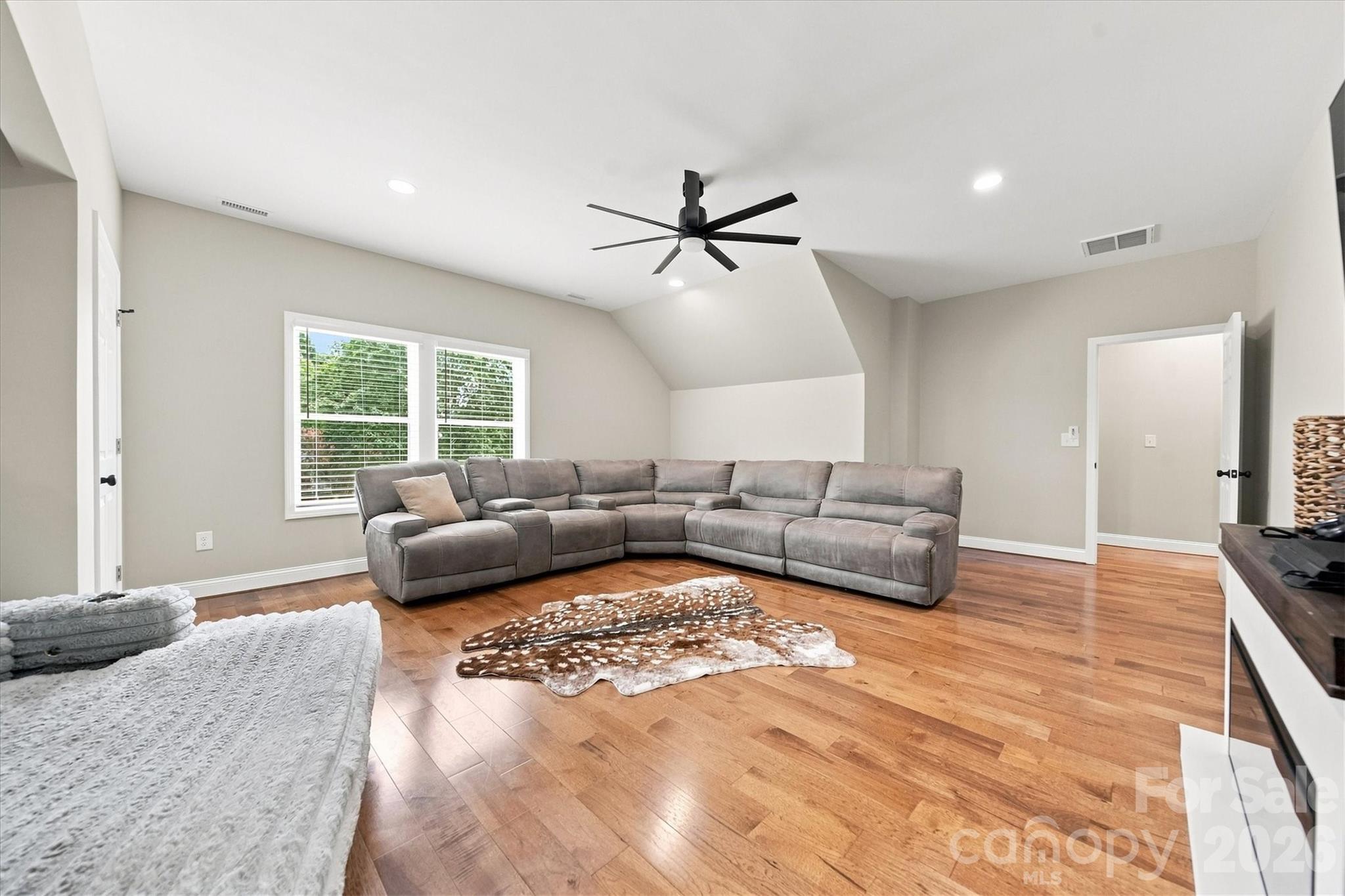 34 Colts Neck Lane — Taylorsville