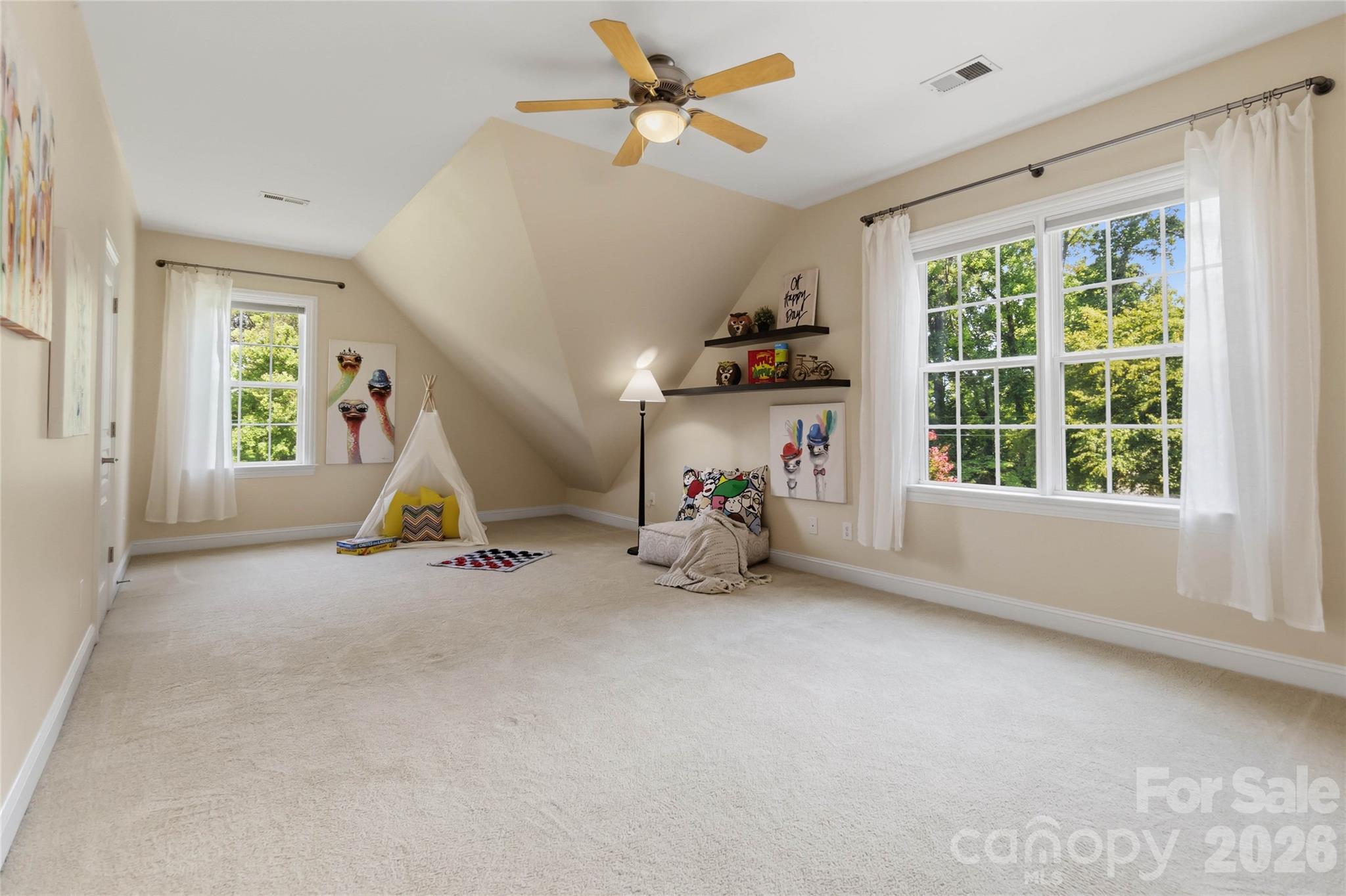 354 Robinson Road — Mooresville
