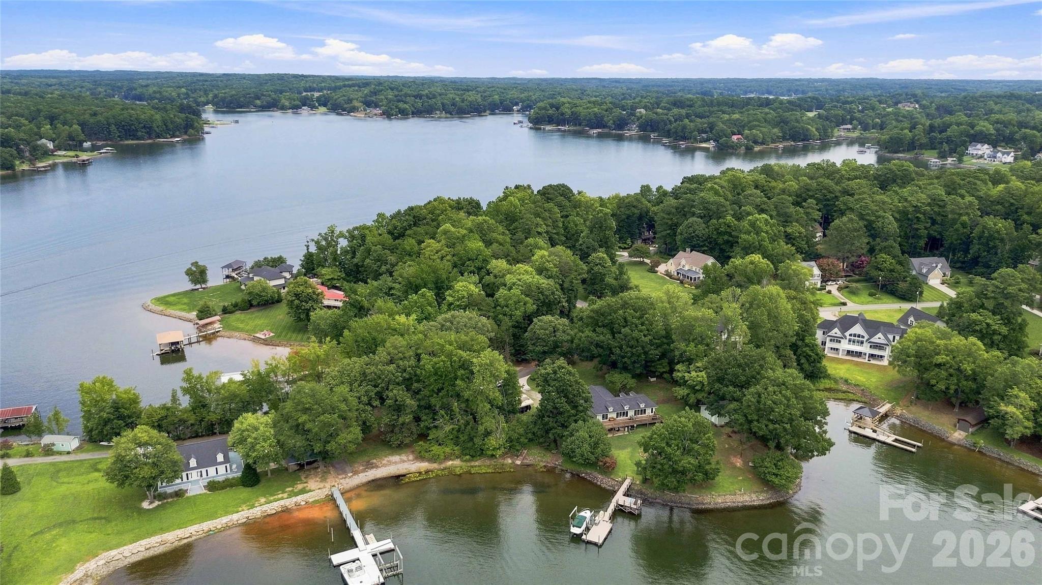 354 Robinson Road — Mooresville