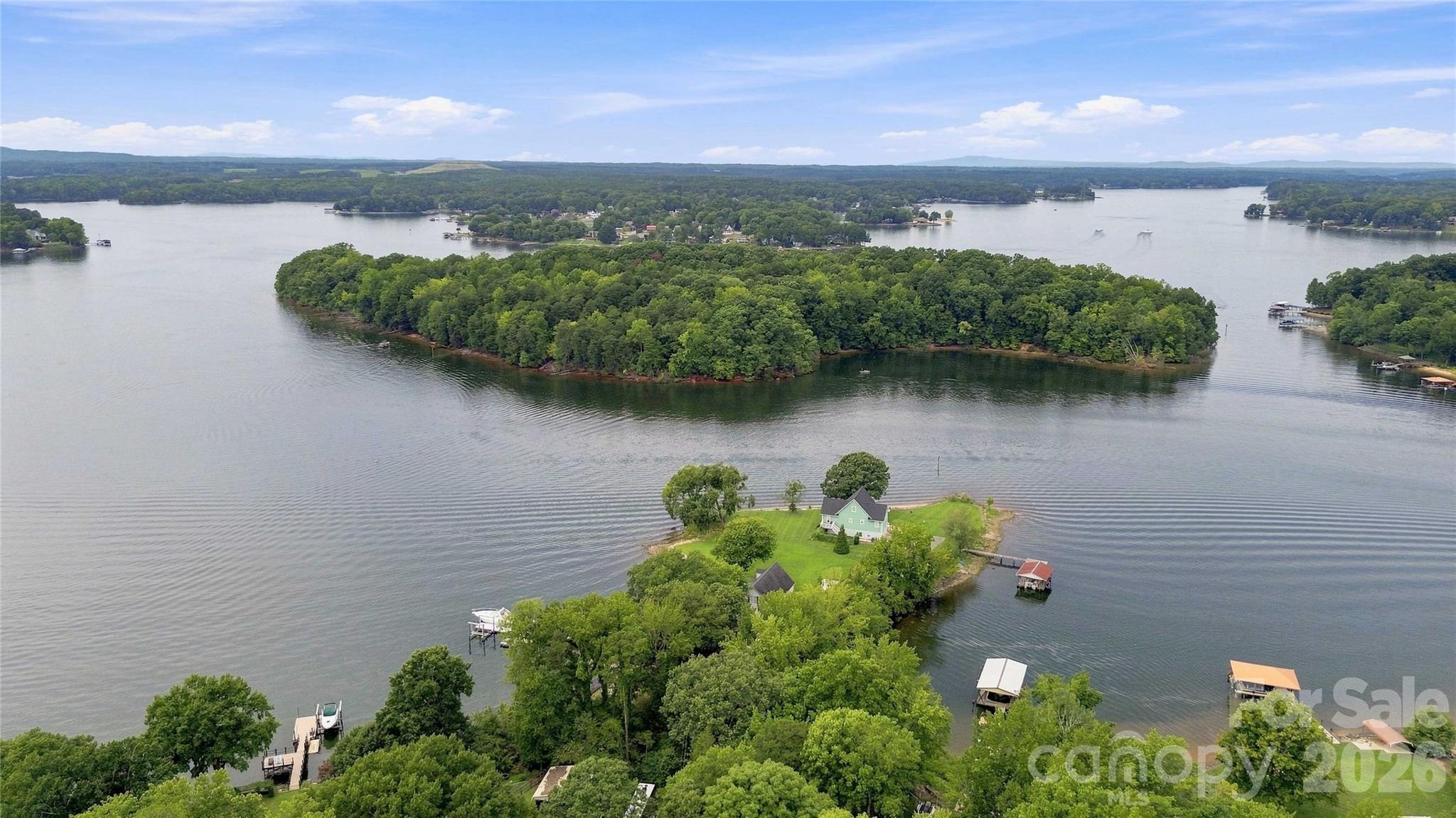 354 Robinson Road — Mooresville
