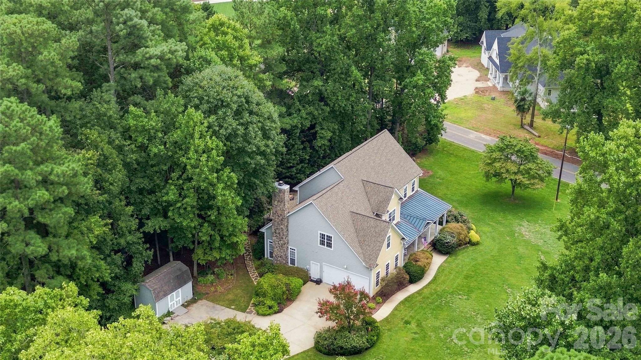 354 Robinson Road — Mooresville
