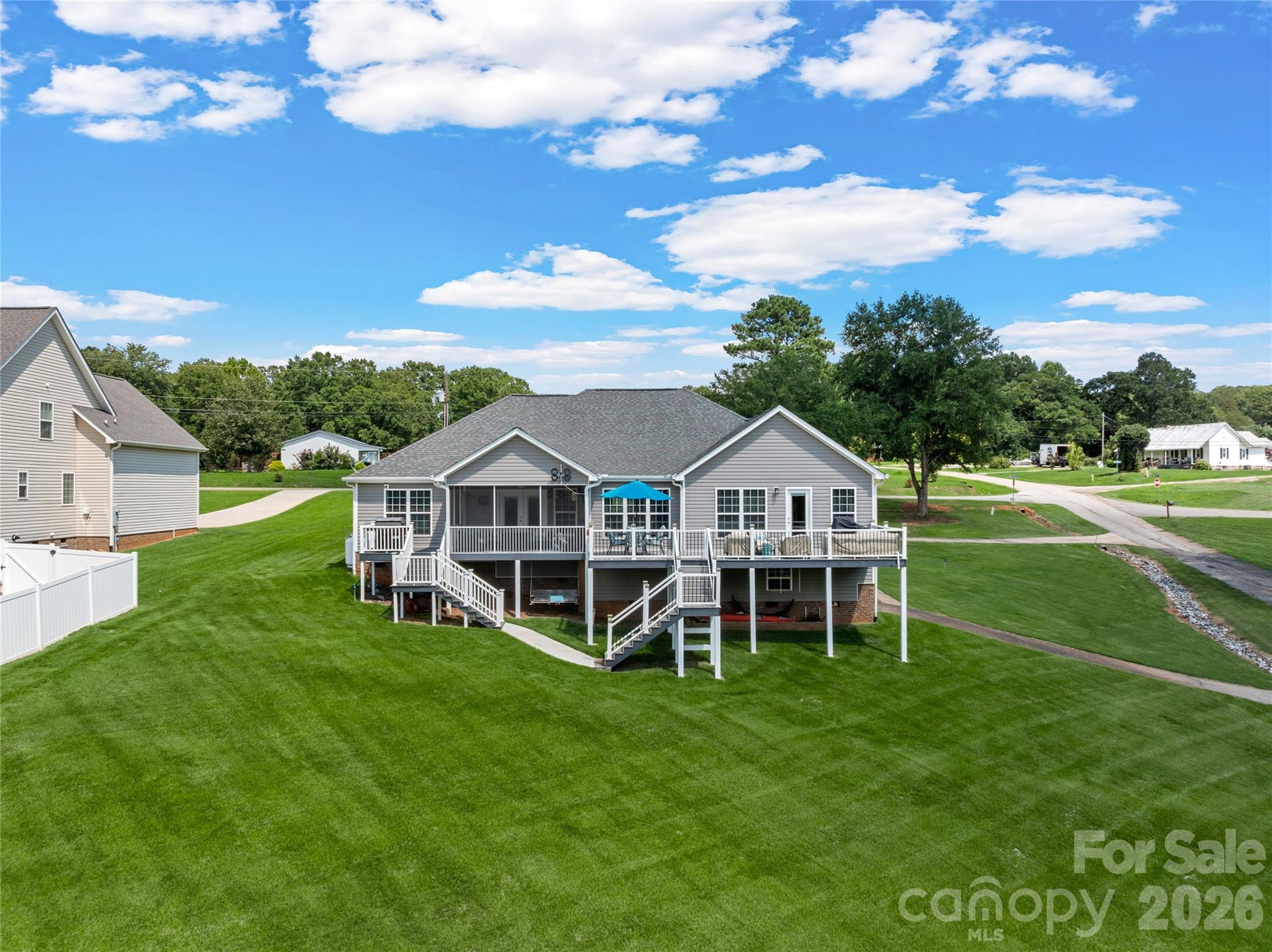 105 Michelle Drive — Chesnee
