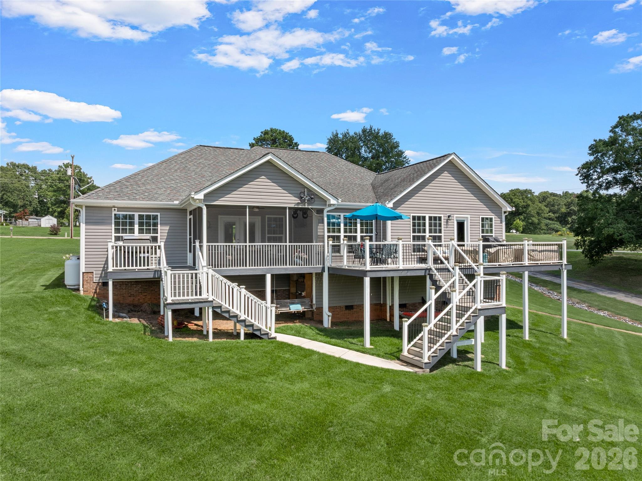 105 Michelle Drive — Chesnee