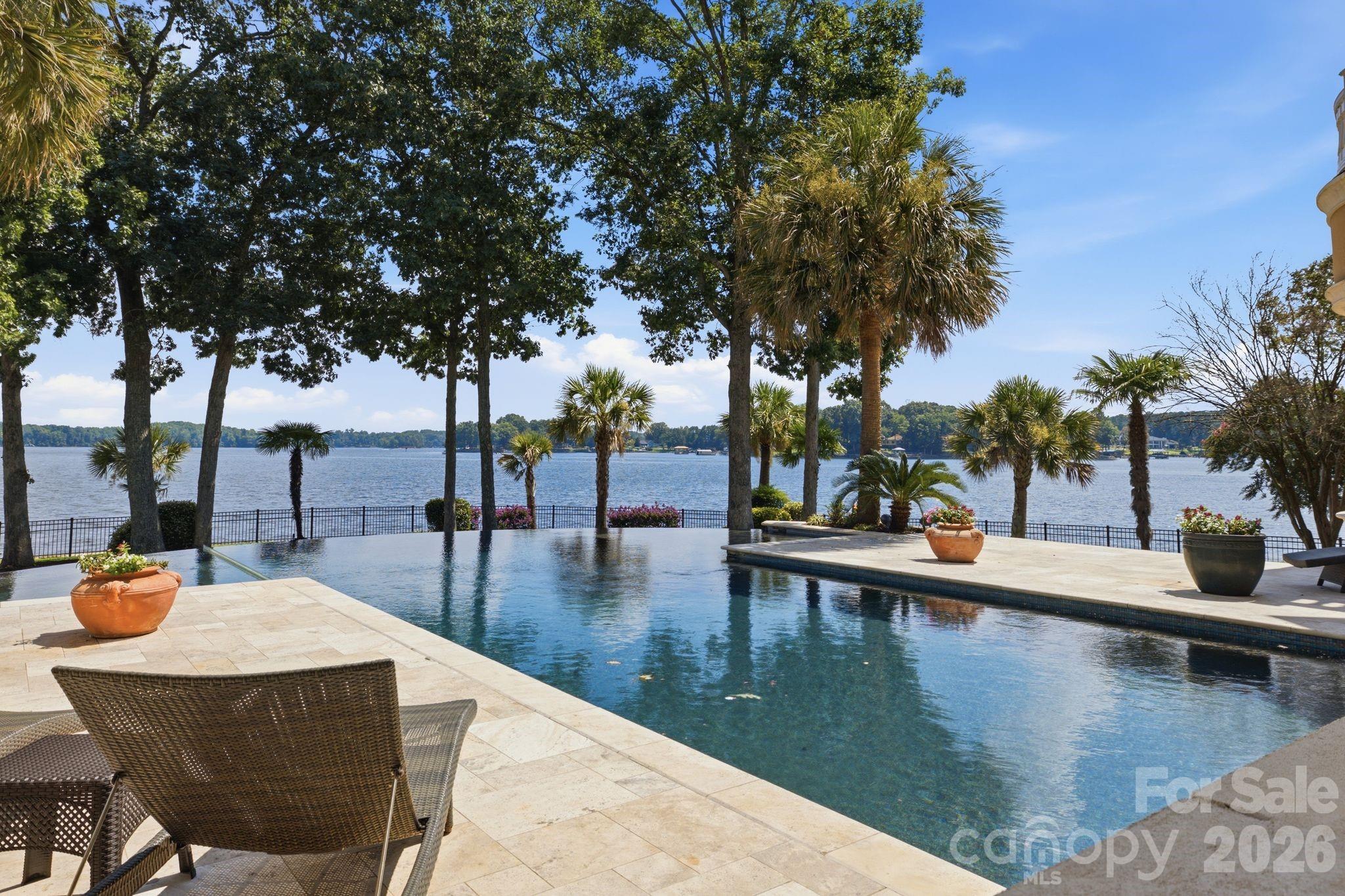 178 Mariner Pointe Lane — Mooresville