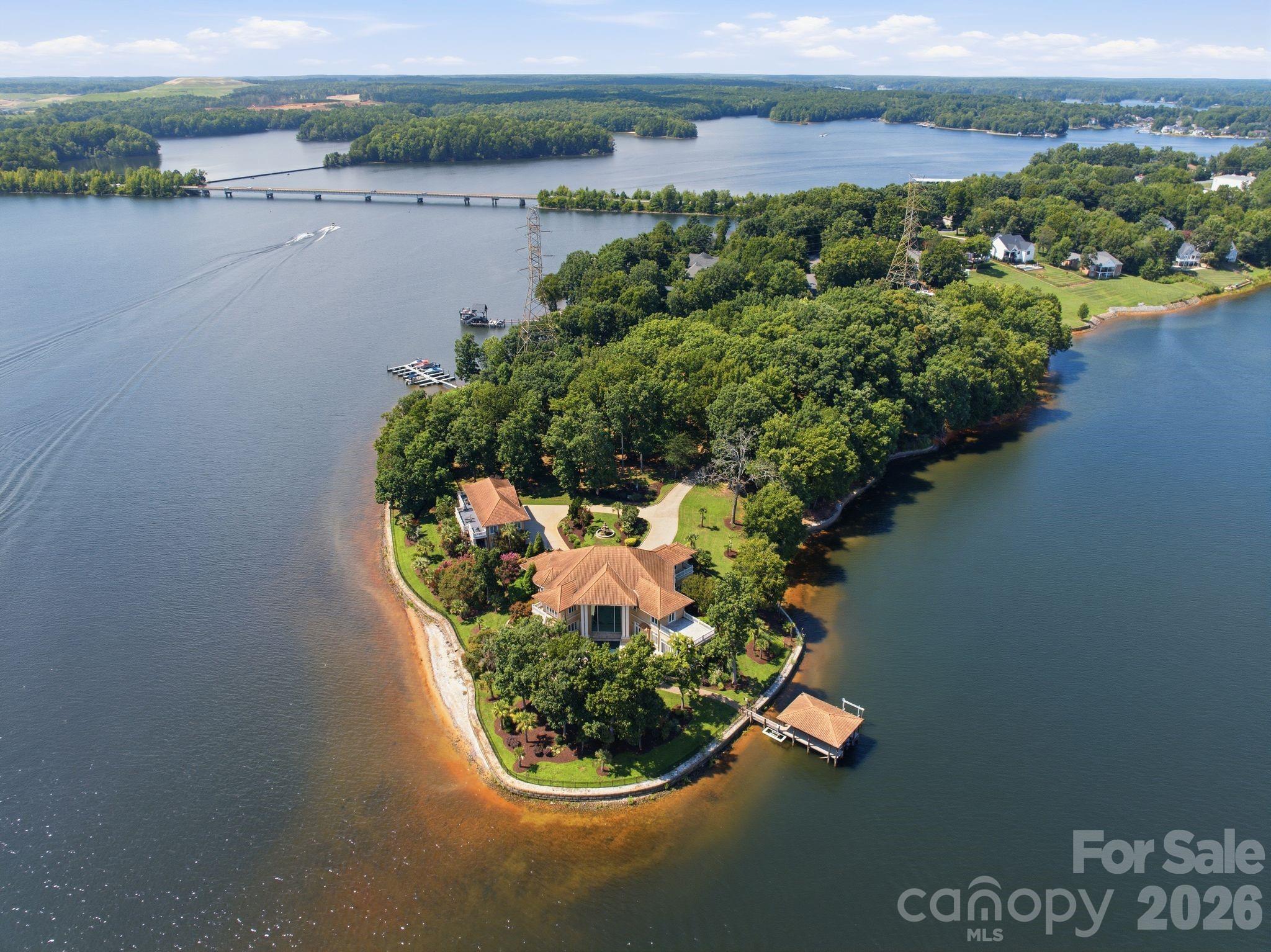 178 Mariner Pointe Lane — Mooresville