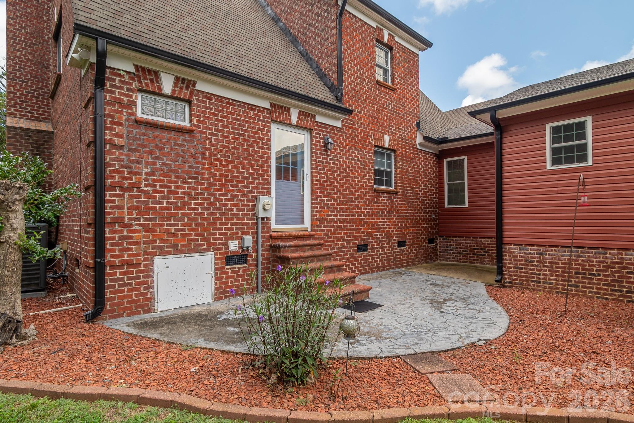 3813 Stack Road — Monroe