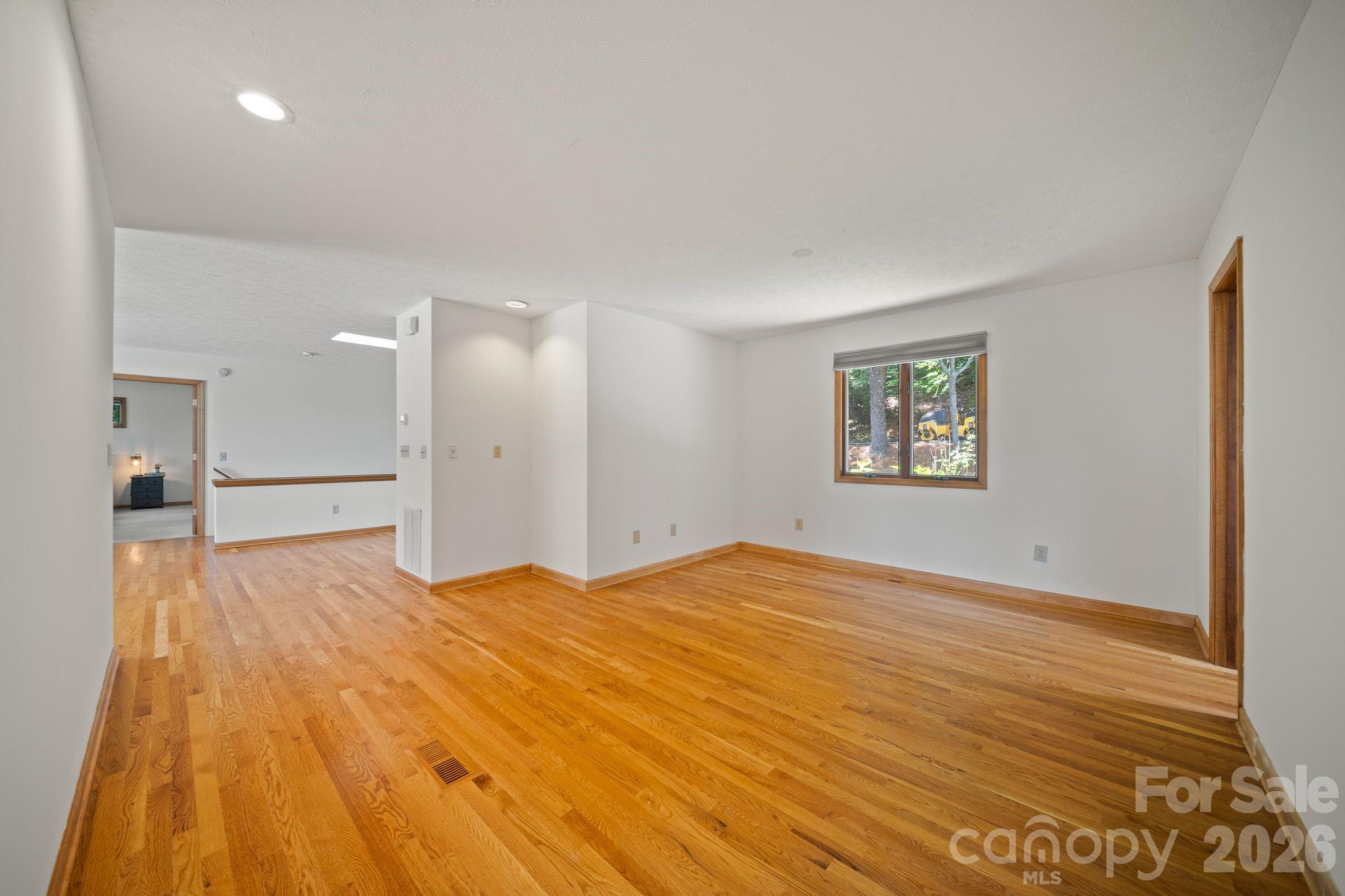 1105 High Vista Drive — Mills River