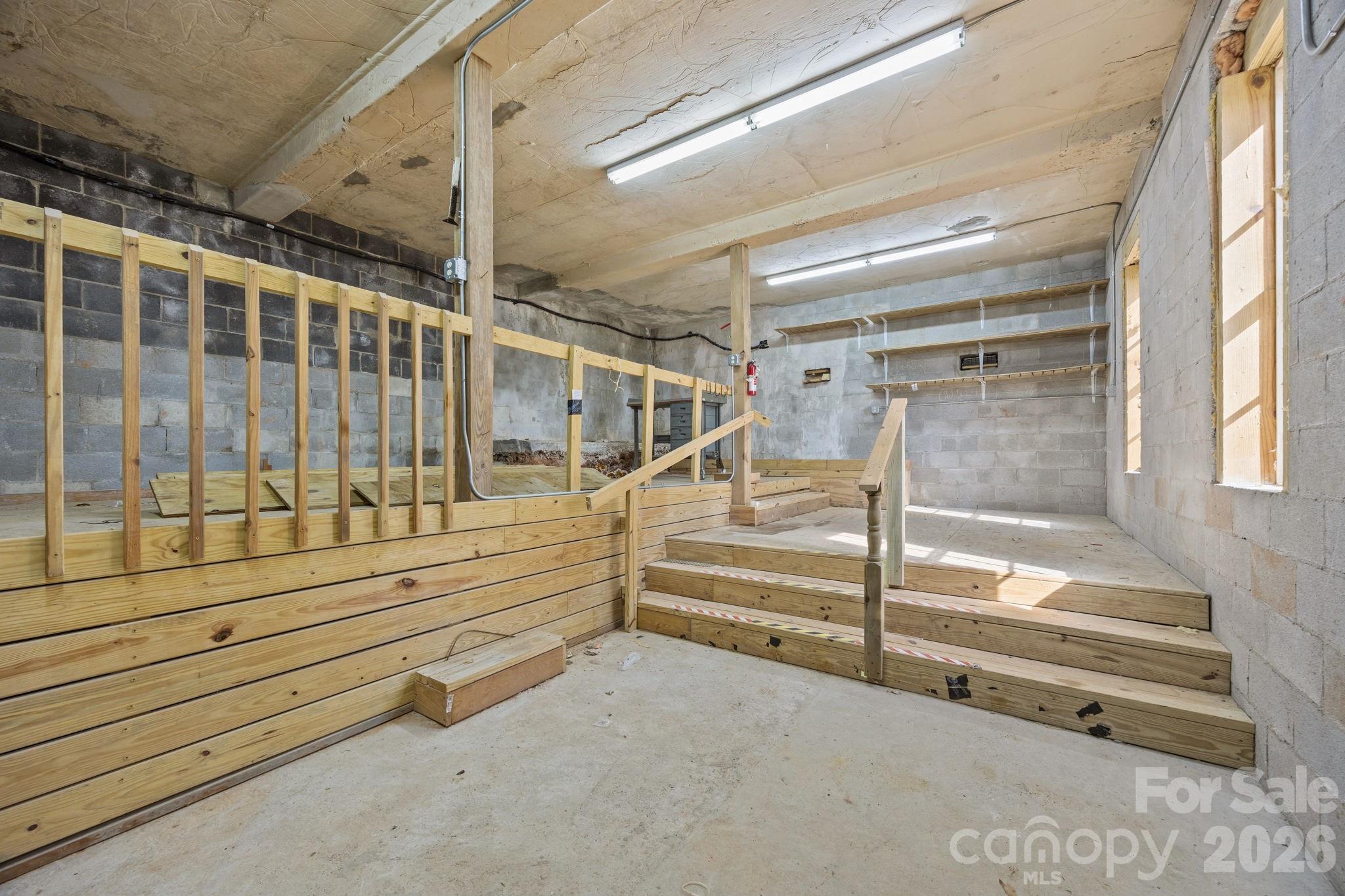 1105 High Vista Drive — Mills River