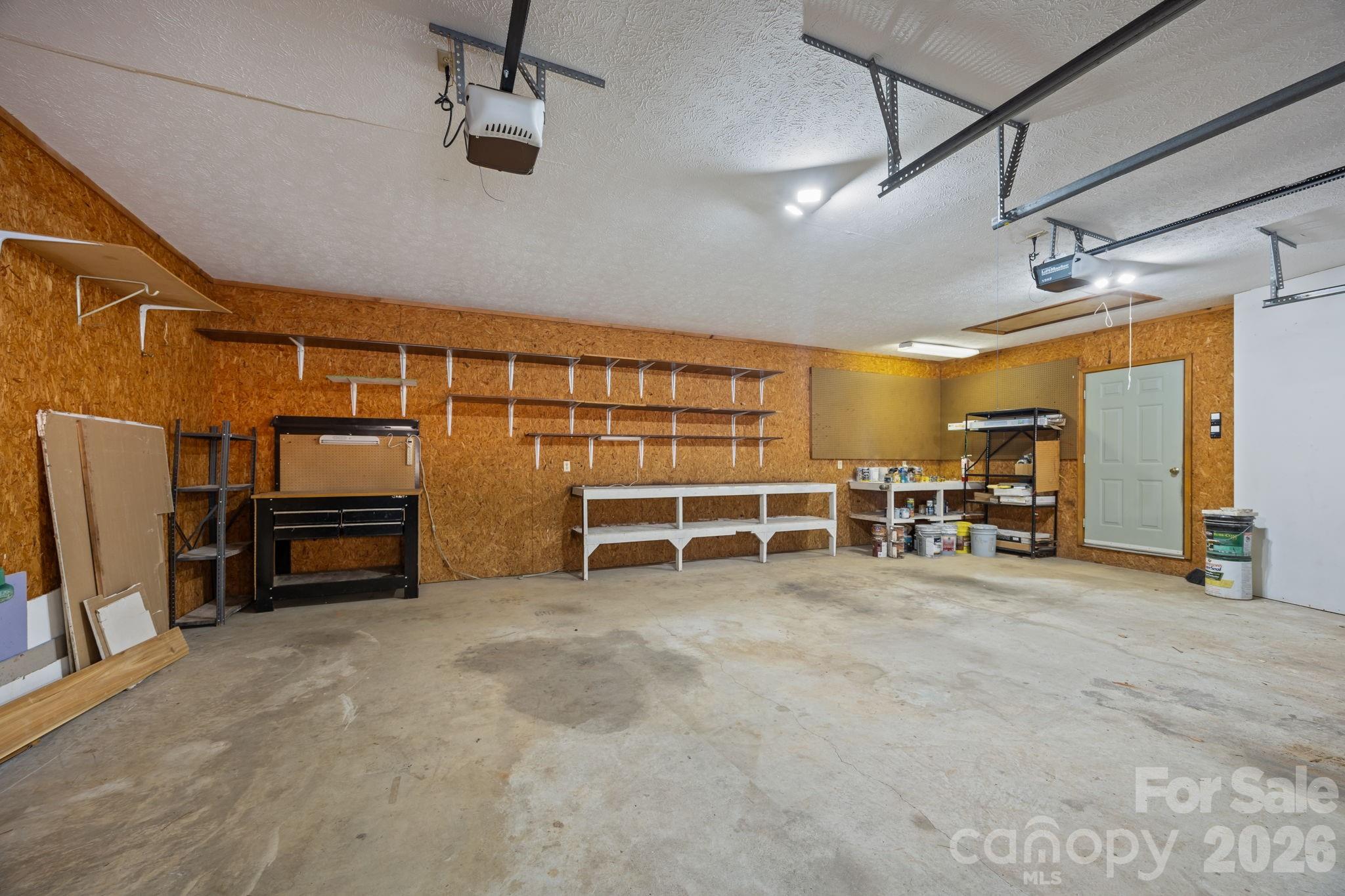 1105 High Vista Drive — Mills River