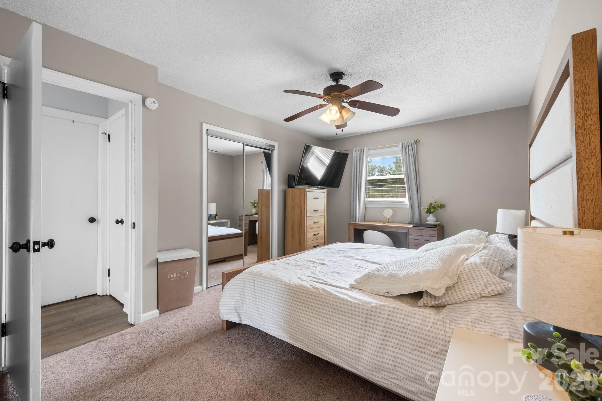 1197 Zion Church Road — Hickory