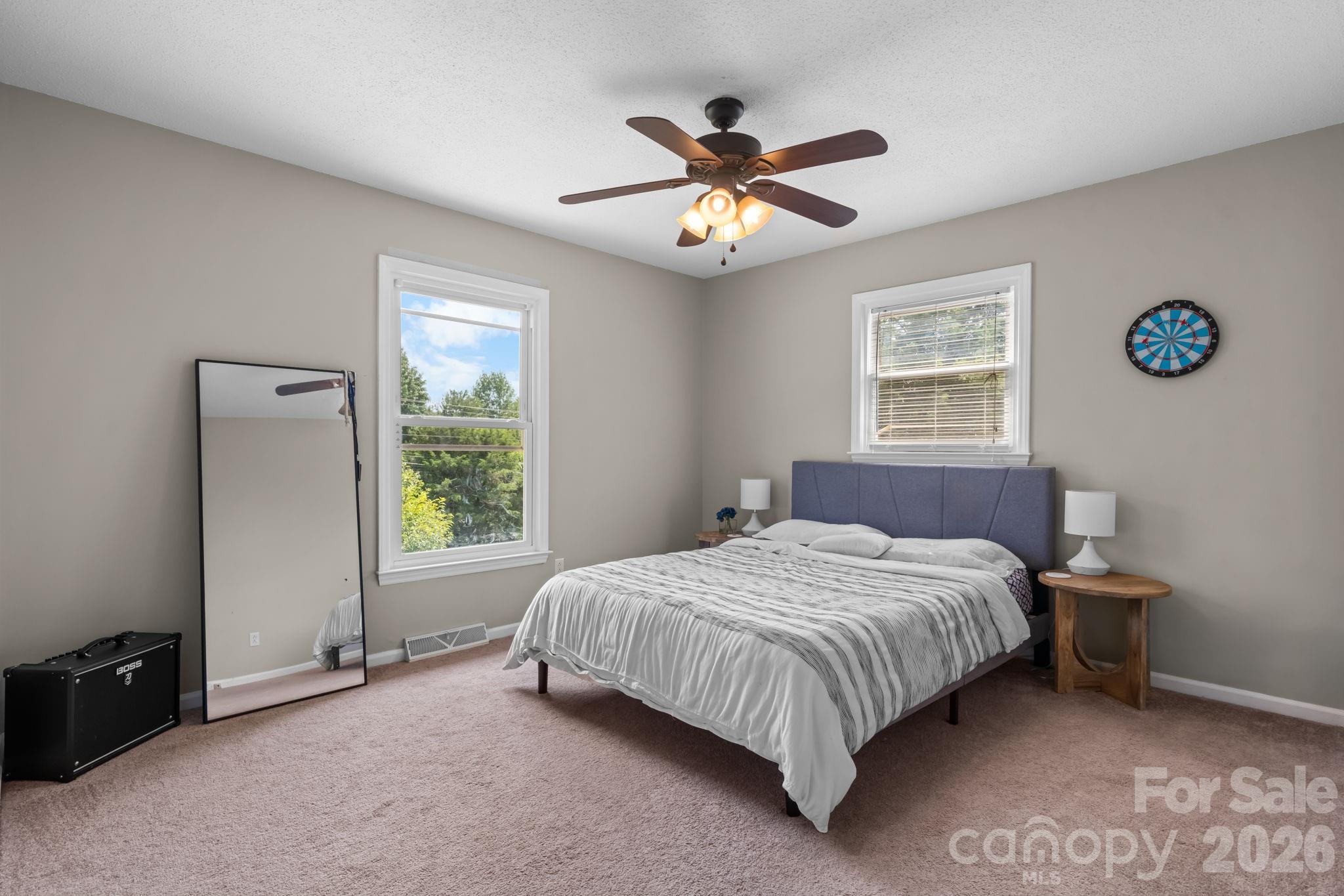 1197 Zion Church Road — Hickory