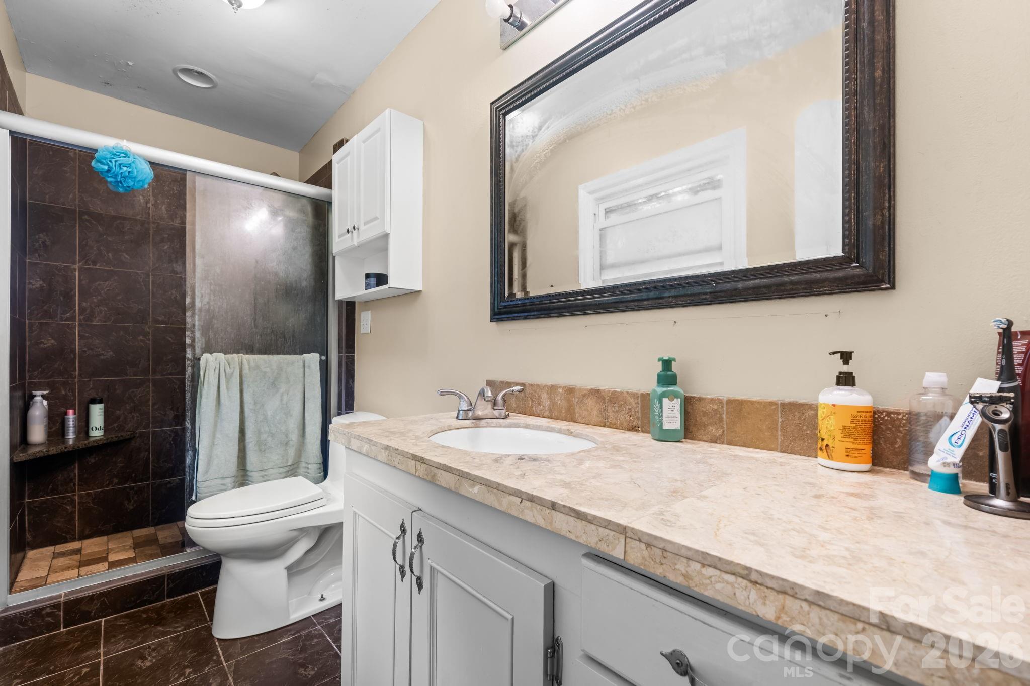 1197 Zion Church Road — Hickory
