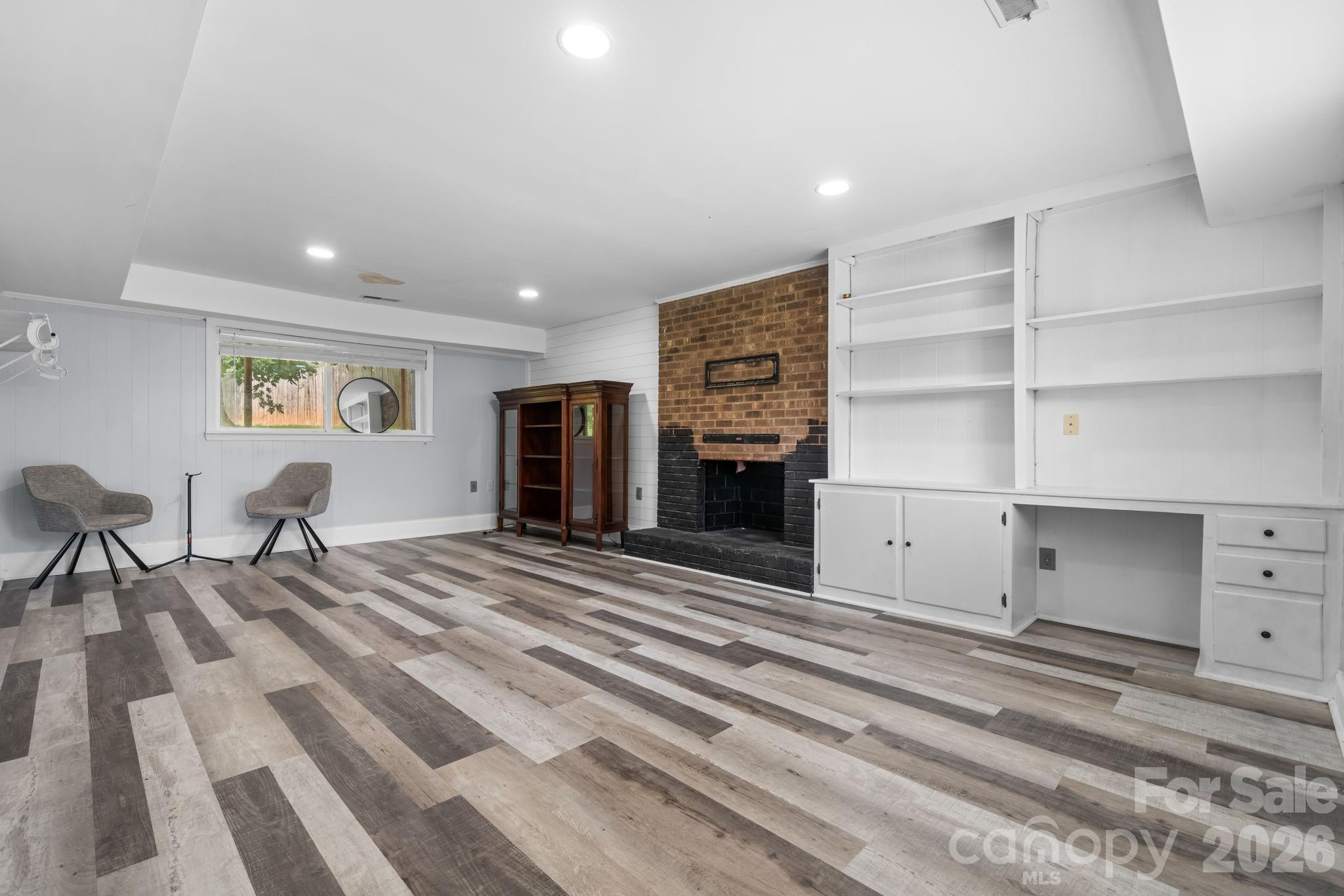 1197 Zion Church Road — Hickory