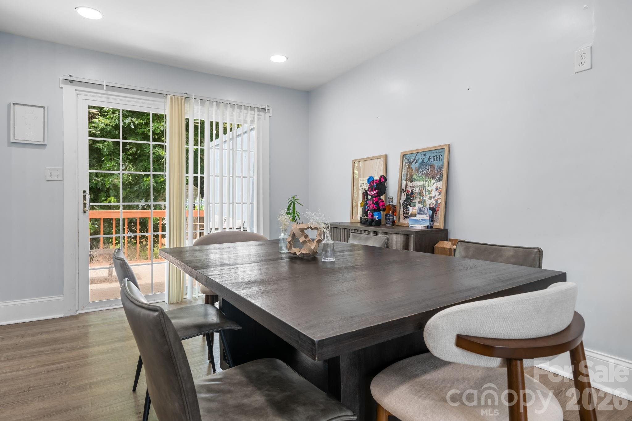 1197 Zion Church Road — Hickory