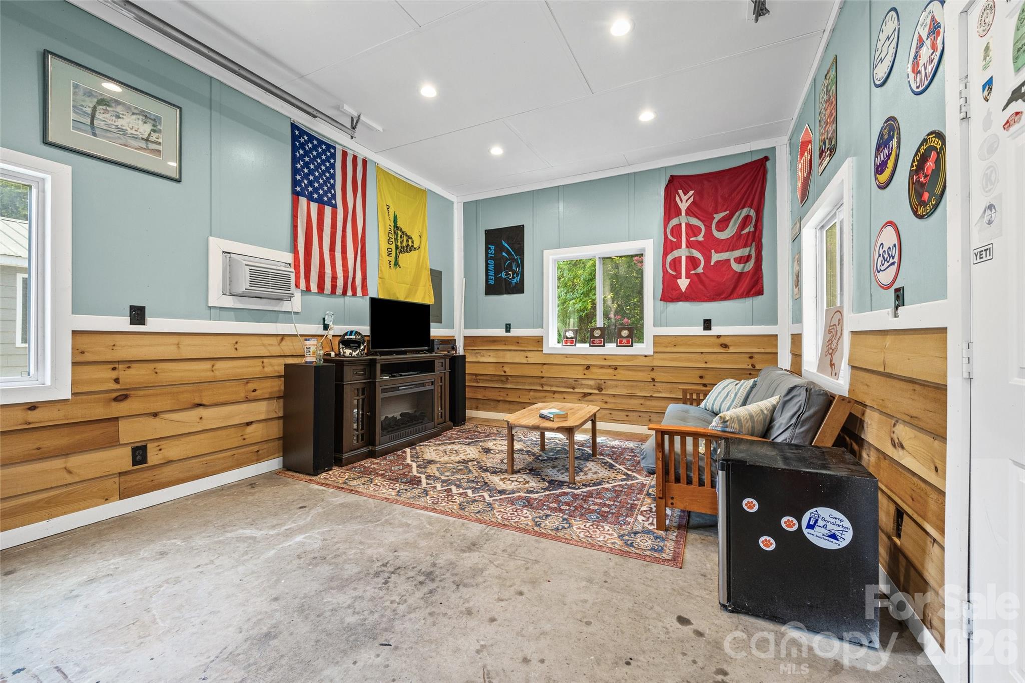 2106 Strawberry Road — Rock Hill