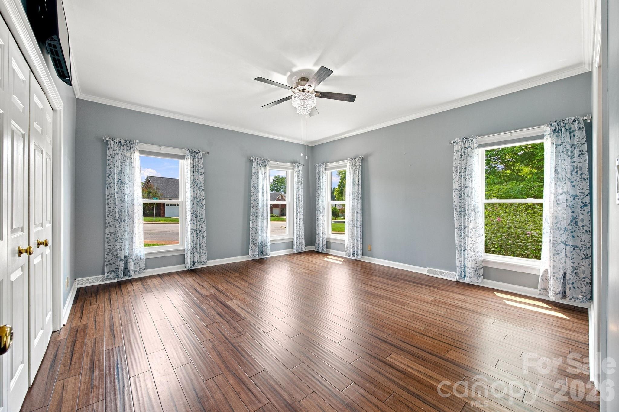 100 Arabian Lane — Salisbury