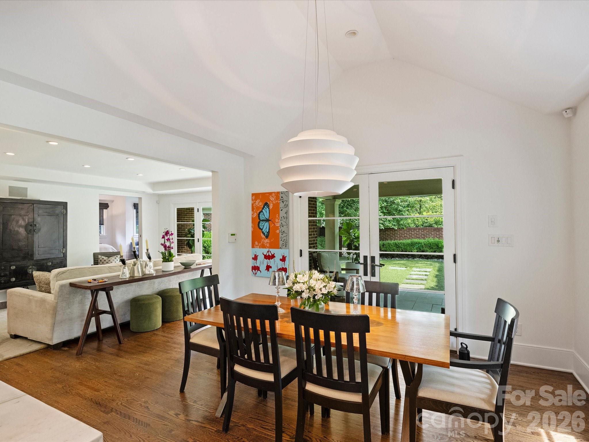 943 Romany Road — Charlotte