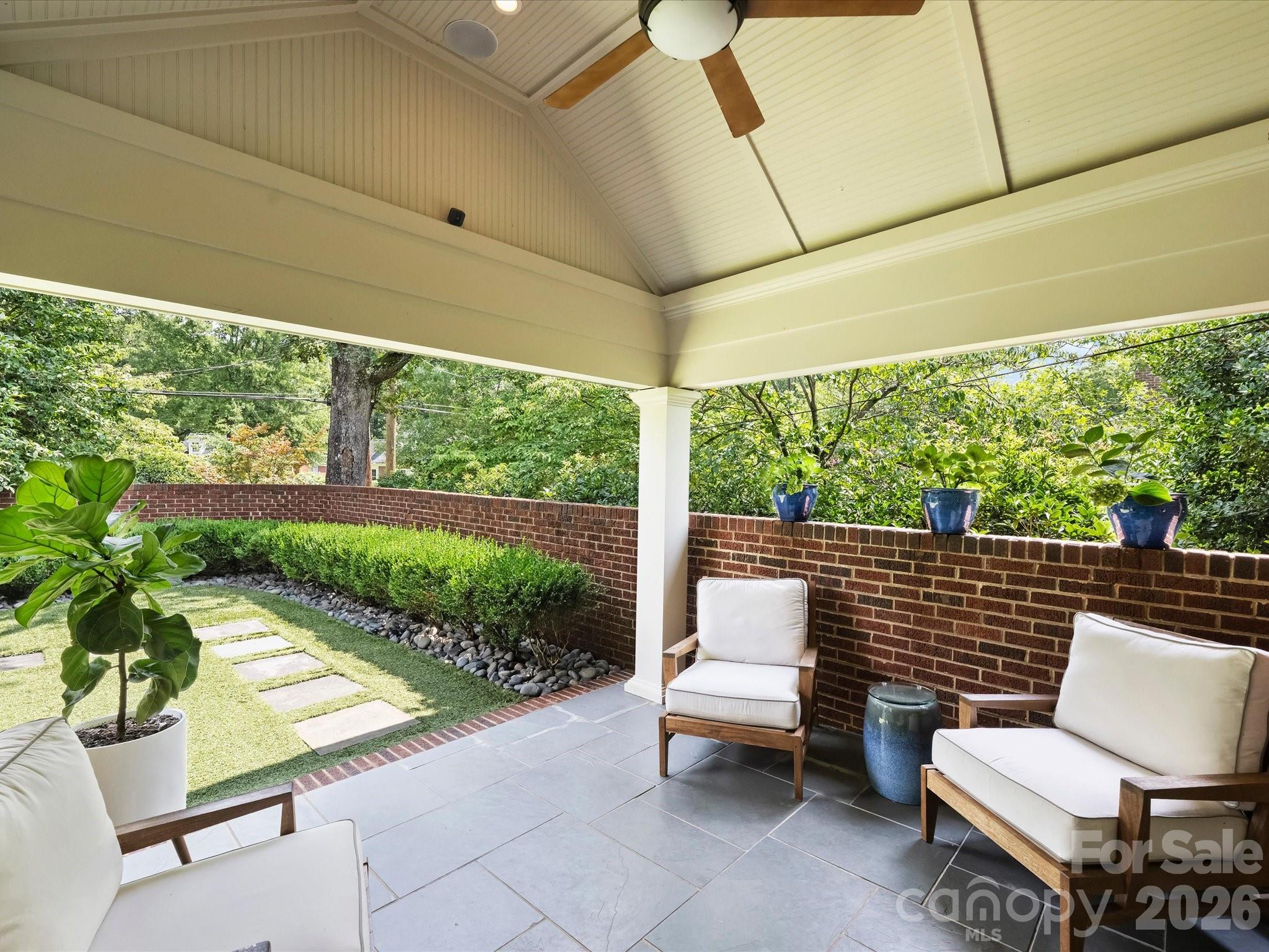 943 Romany Road — Charlotte