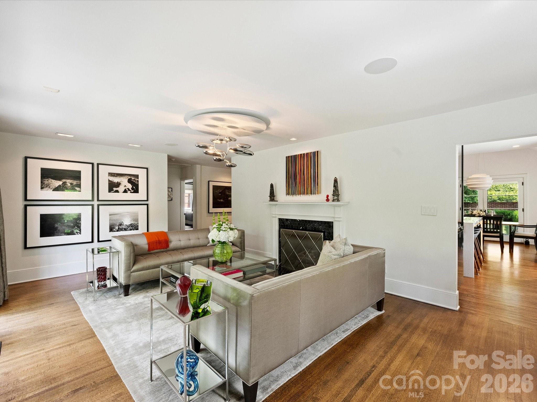 943 Romany Road — Charlotte