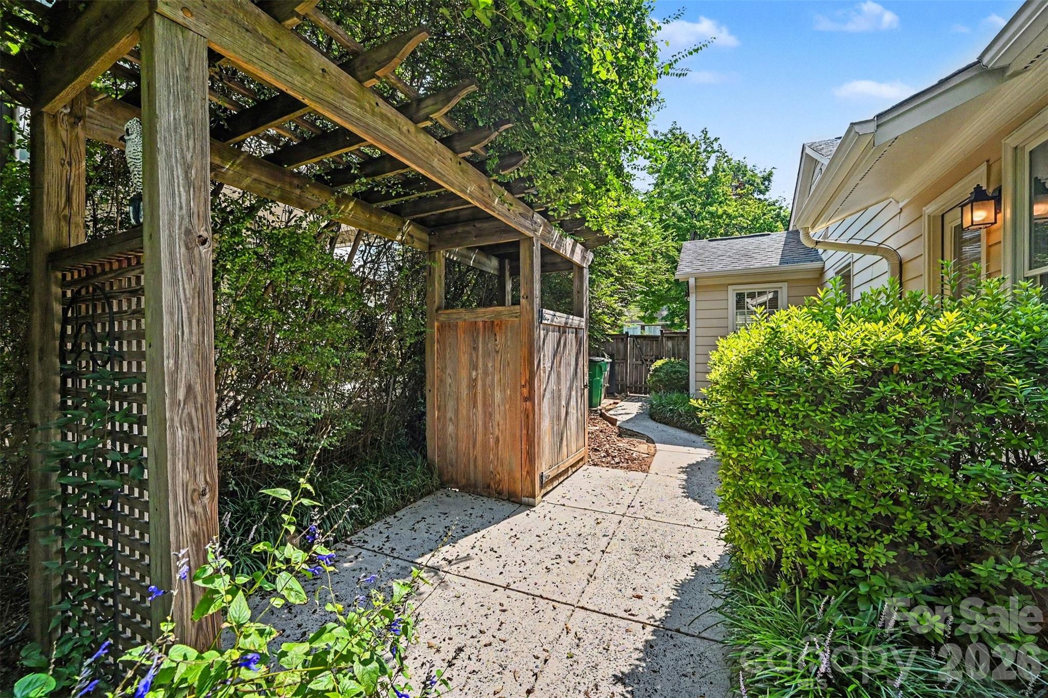 2230 Lockhart Drive — Charlotte