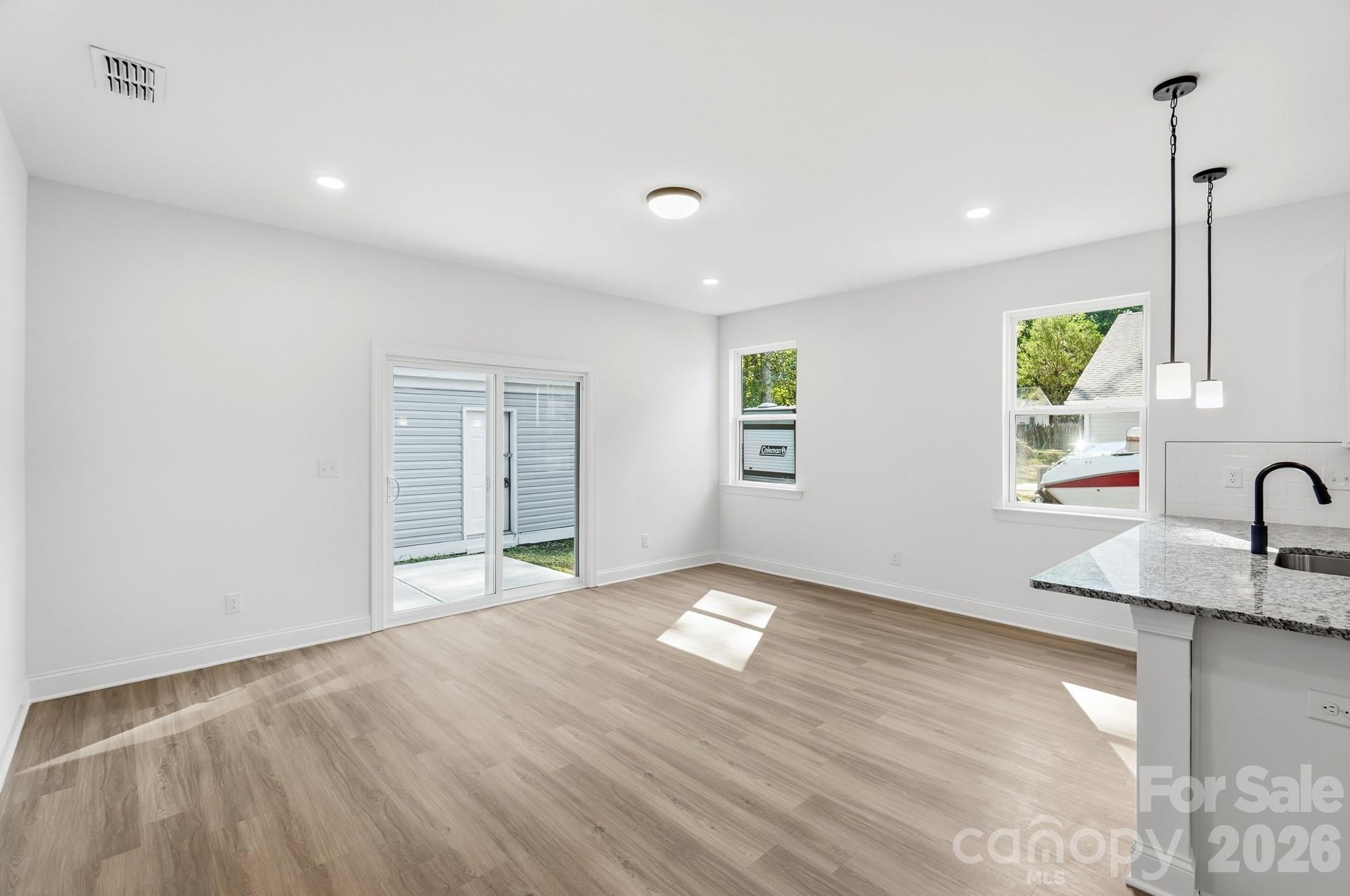 13911 Stillwood Place — Matthews