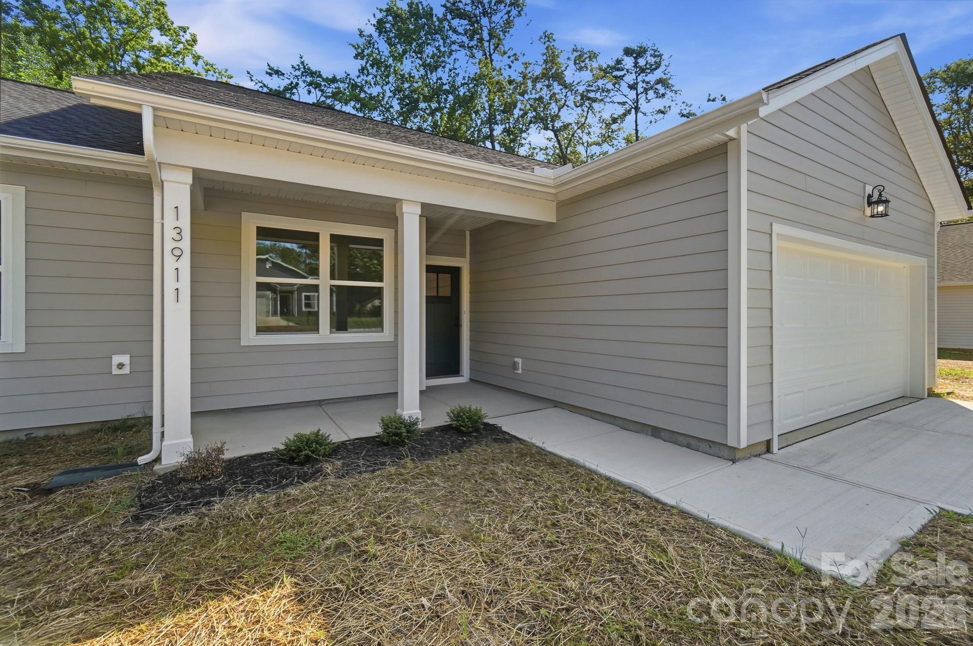 13911 Stillwood Place — Matthews