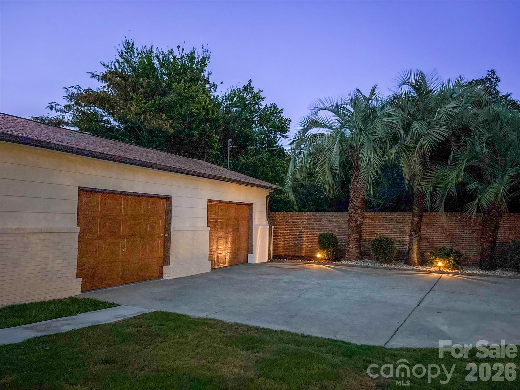 109 Wessinger Drive — Lexington