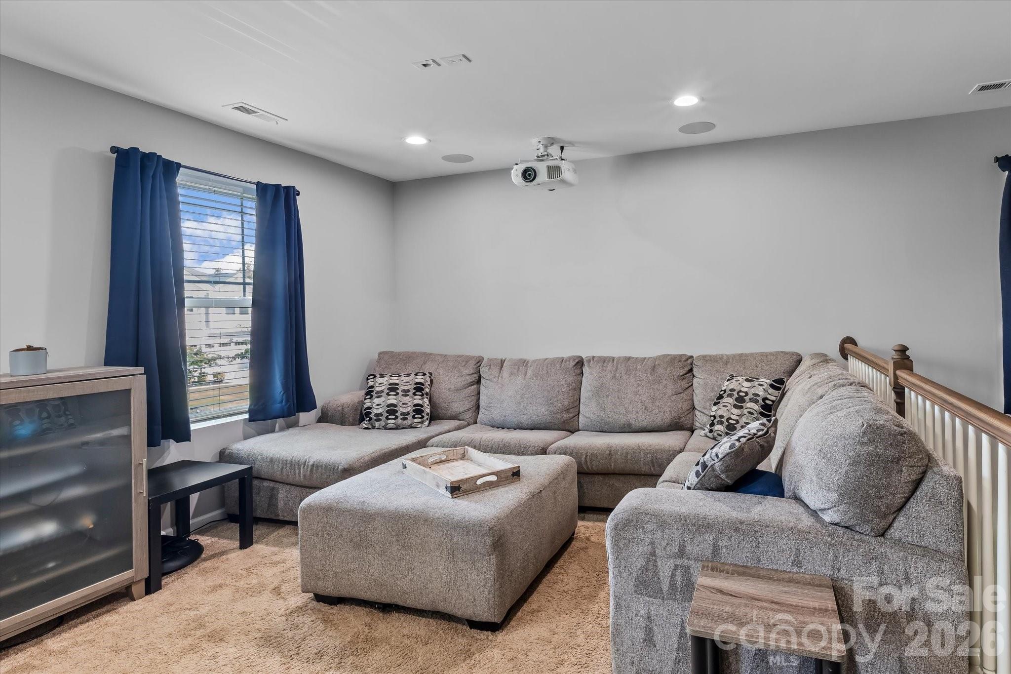 7513 Meridale Forest Drive — Charlotte