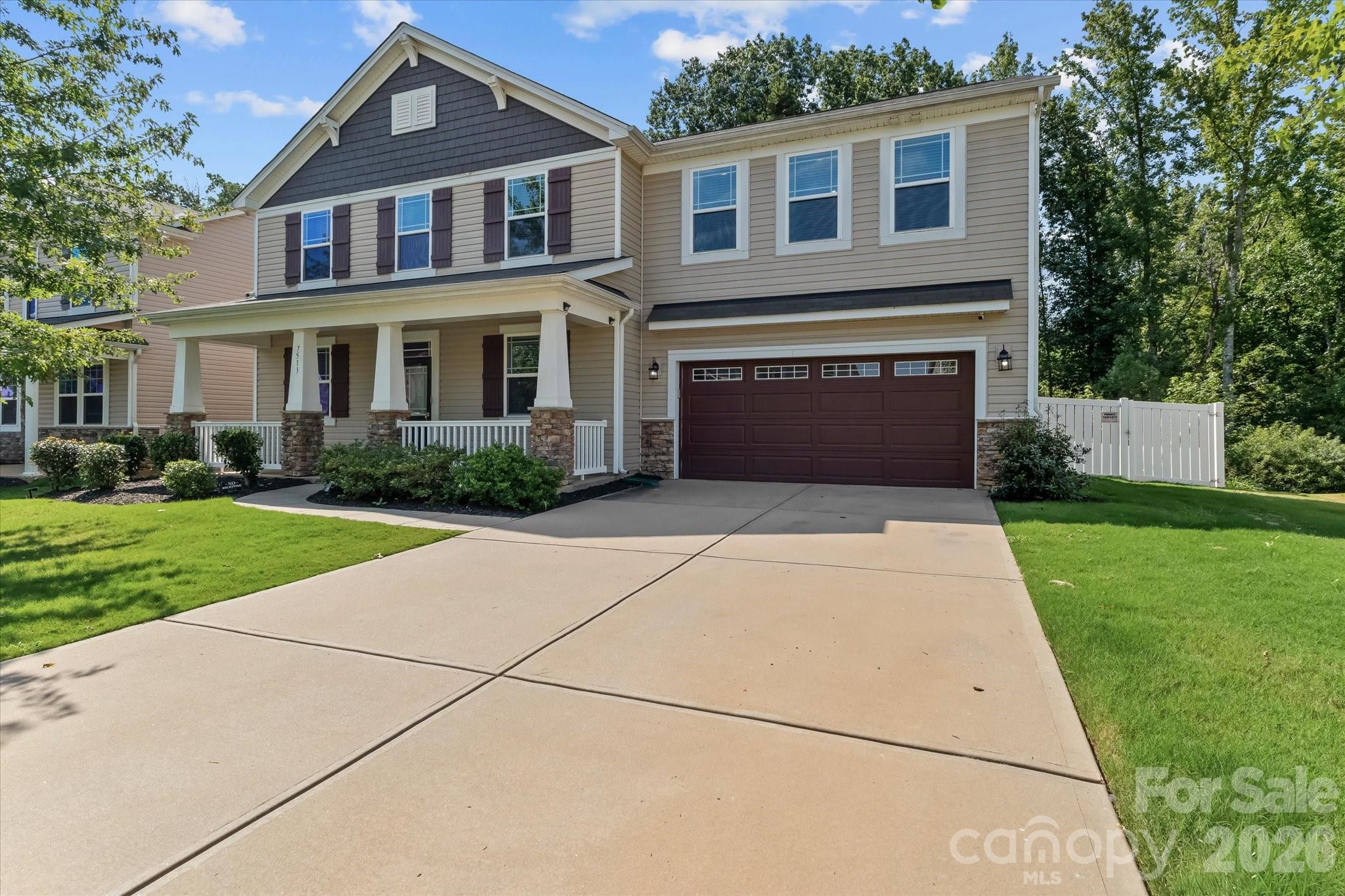 7513 Meridale Forest Drive — Charlotte