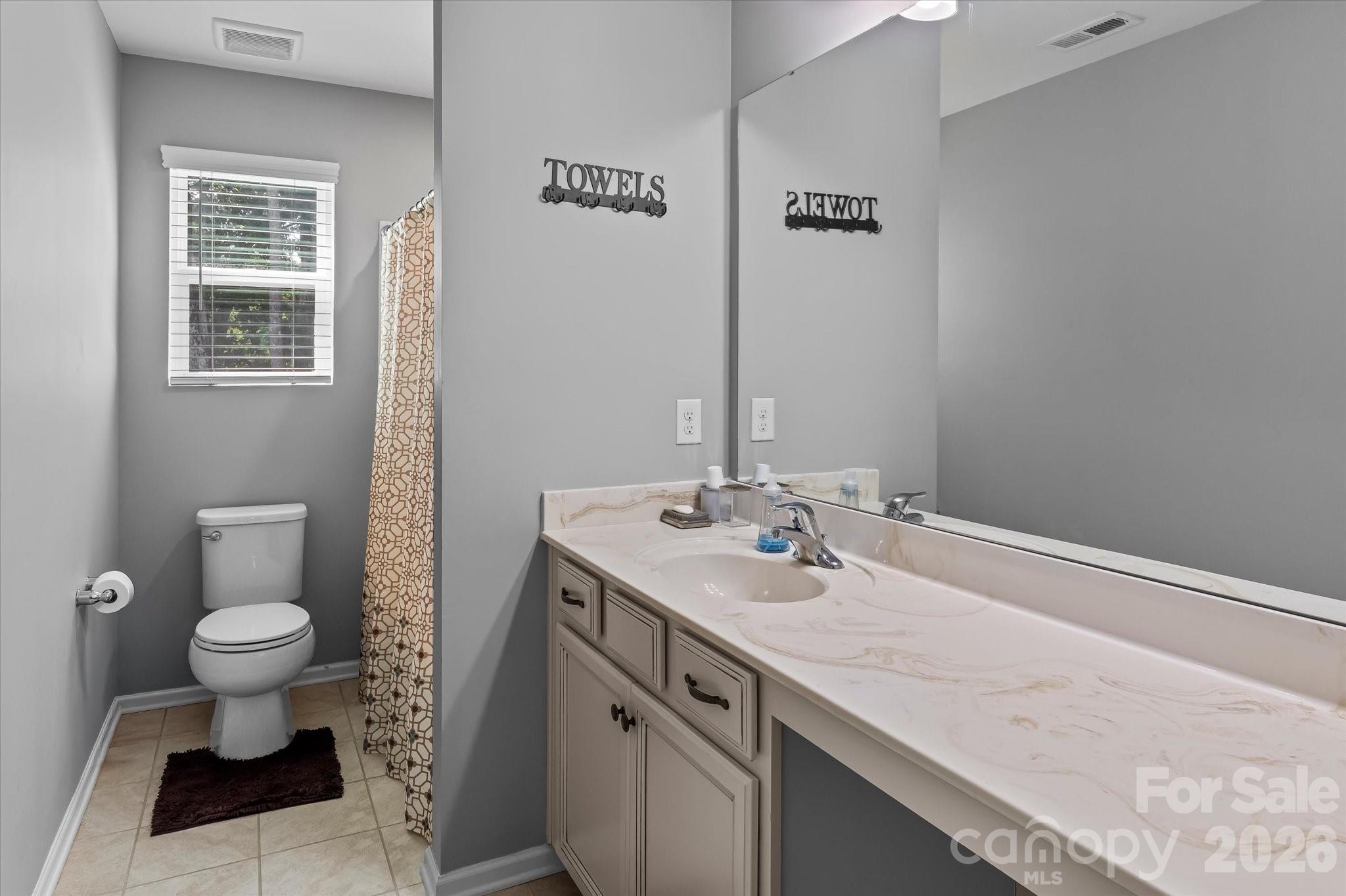 7513 Meridale Forest Drive — Charlotte