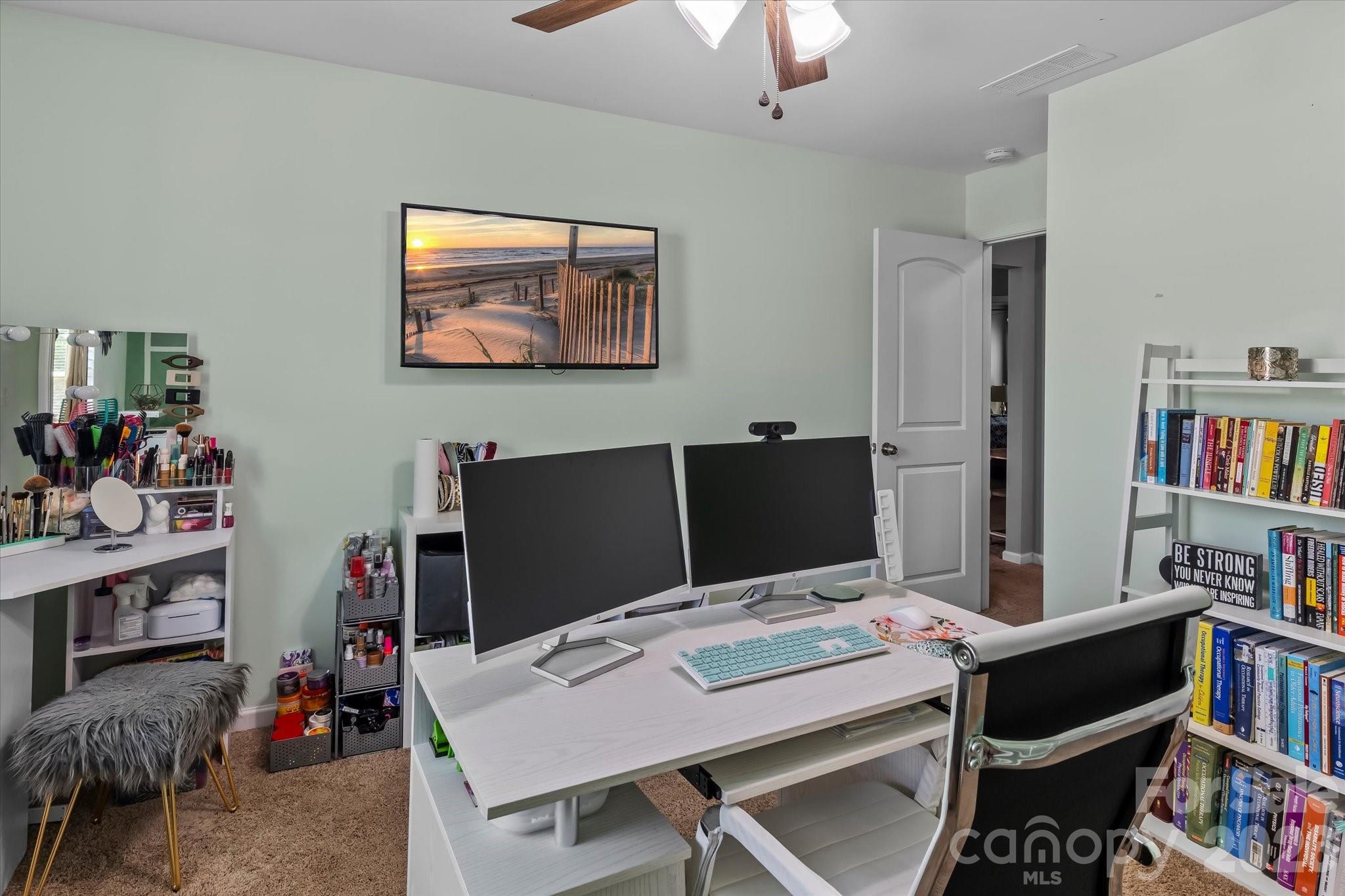 7513 Meridale Forest Drive — Charlotte