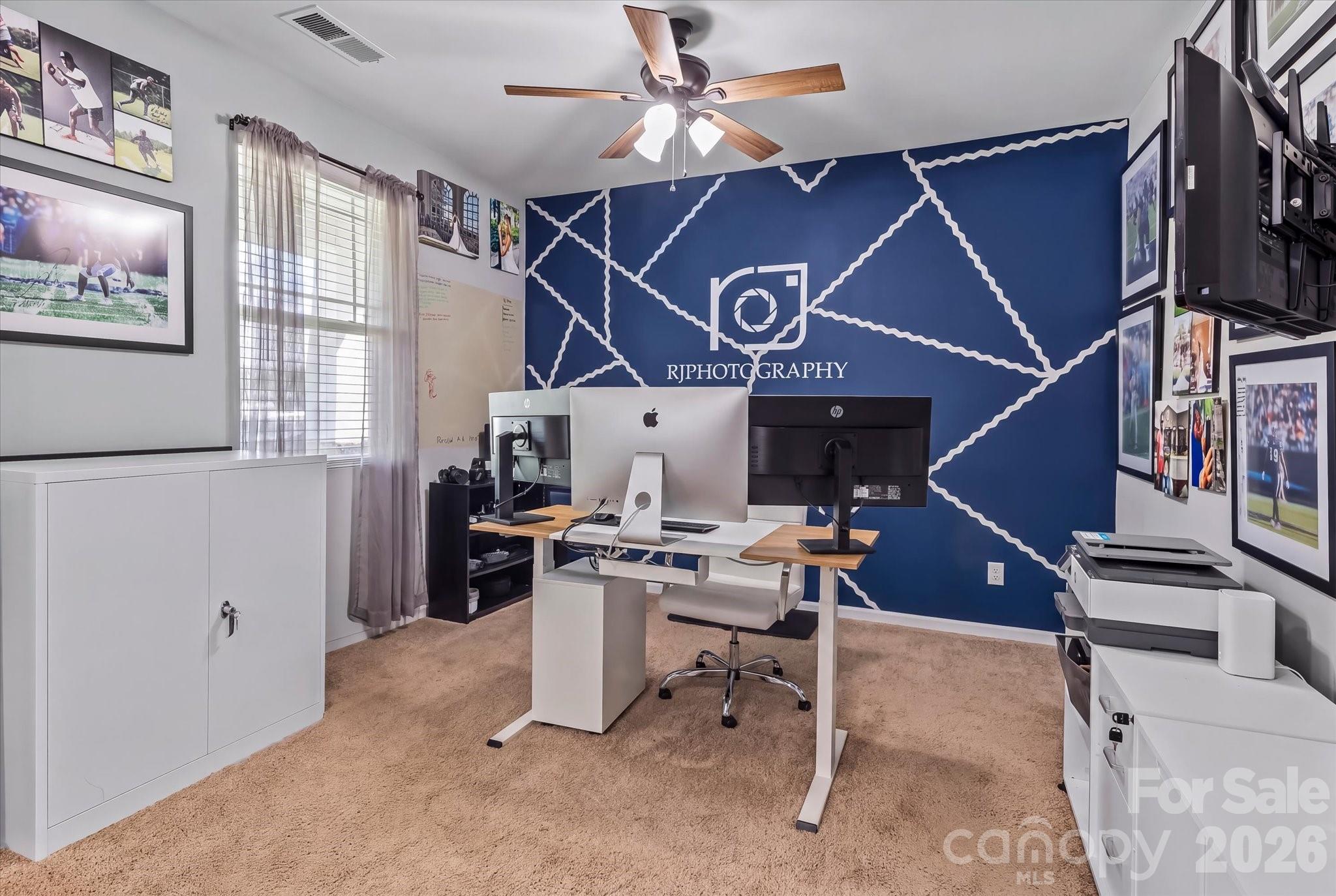 7513 Meridale Forest Drive — Charlotte