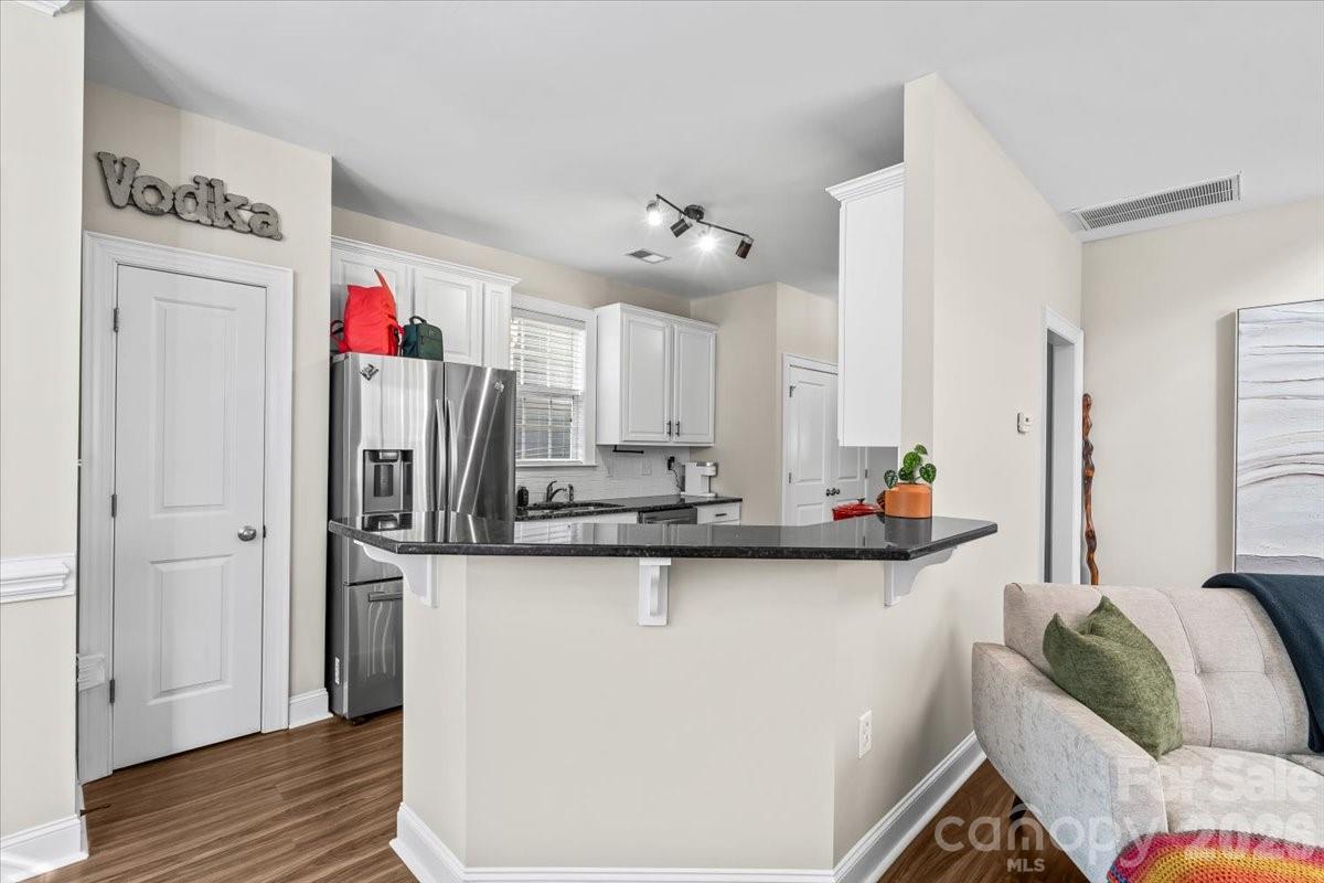 1853 Lela Avenue — Charlotte