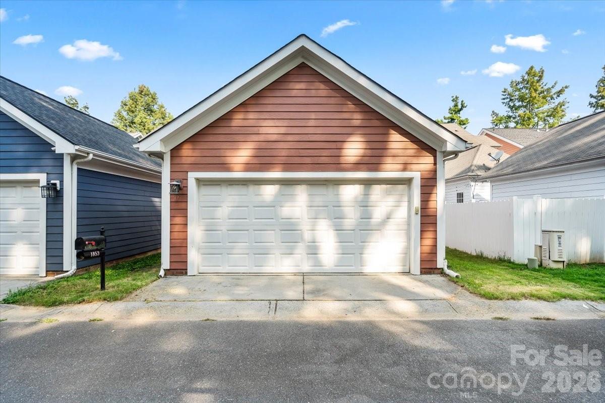 1853 Lela Avenue — Charlotte