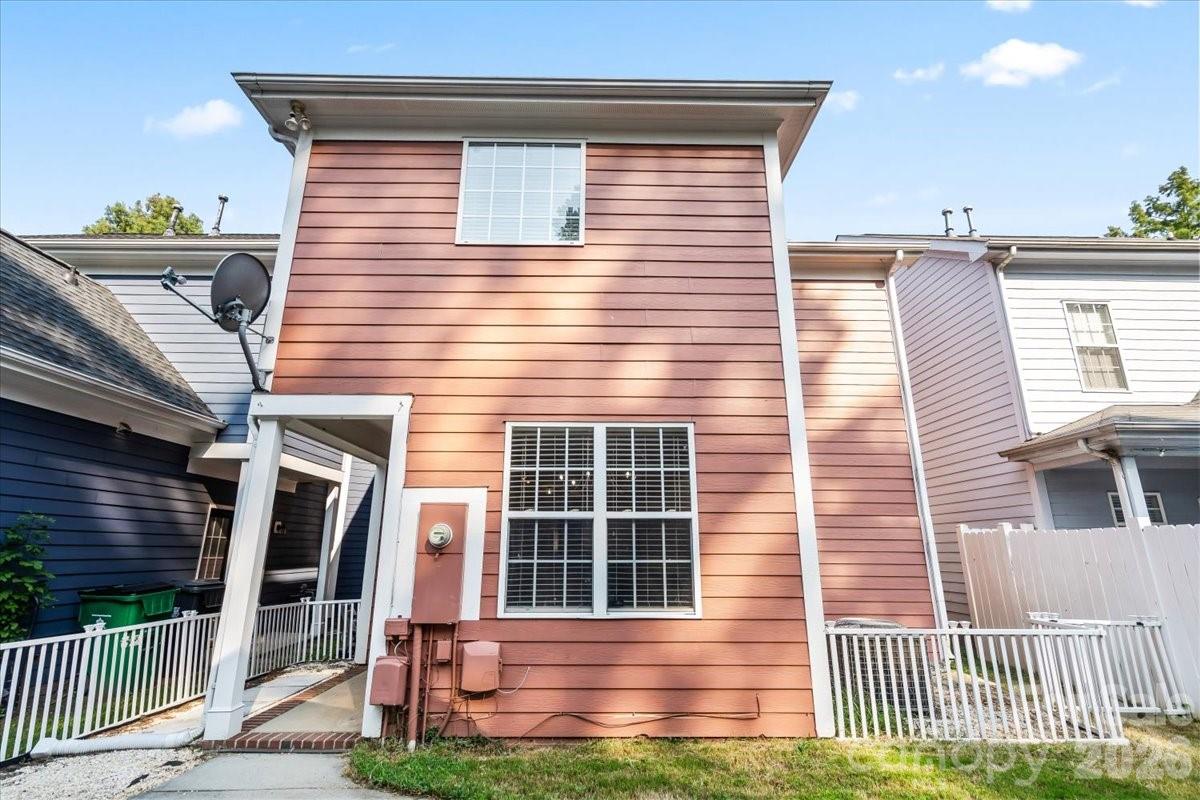 1853 Lela Avenue — Charlotte
