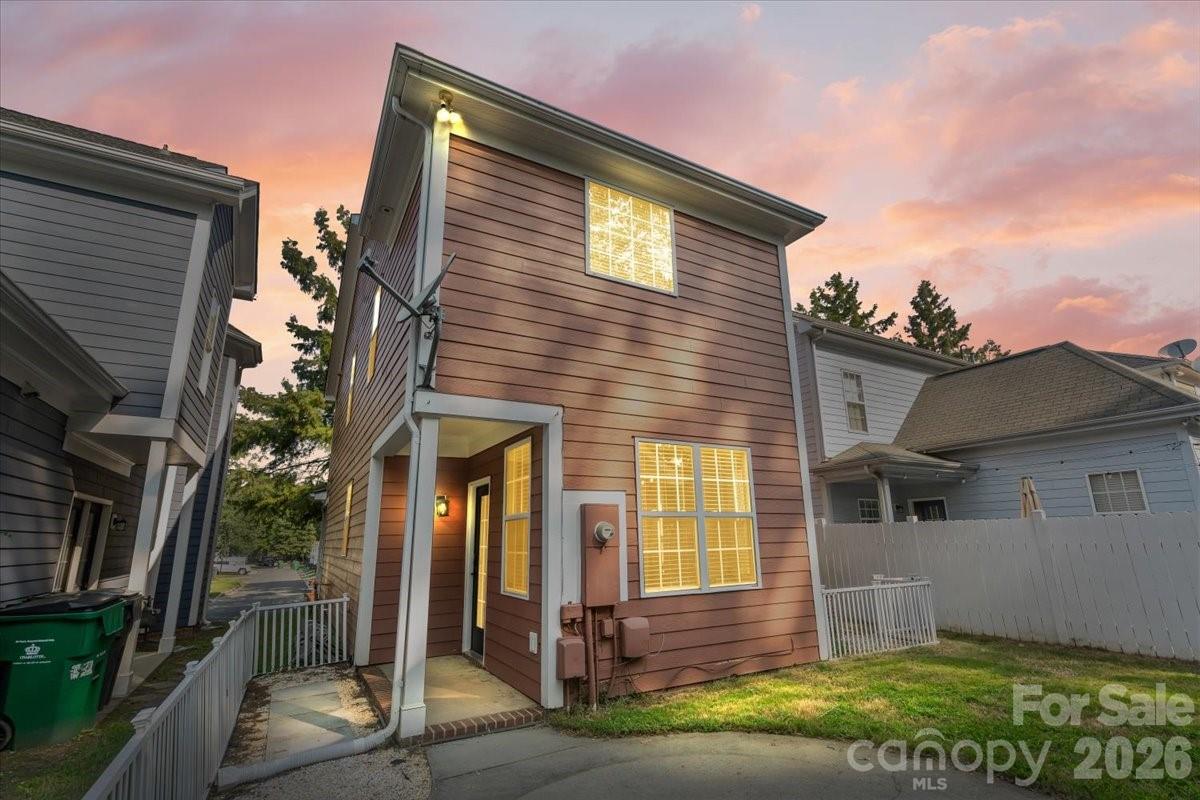 1853 Lela Avenue — Charlotte