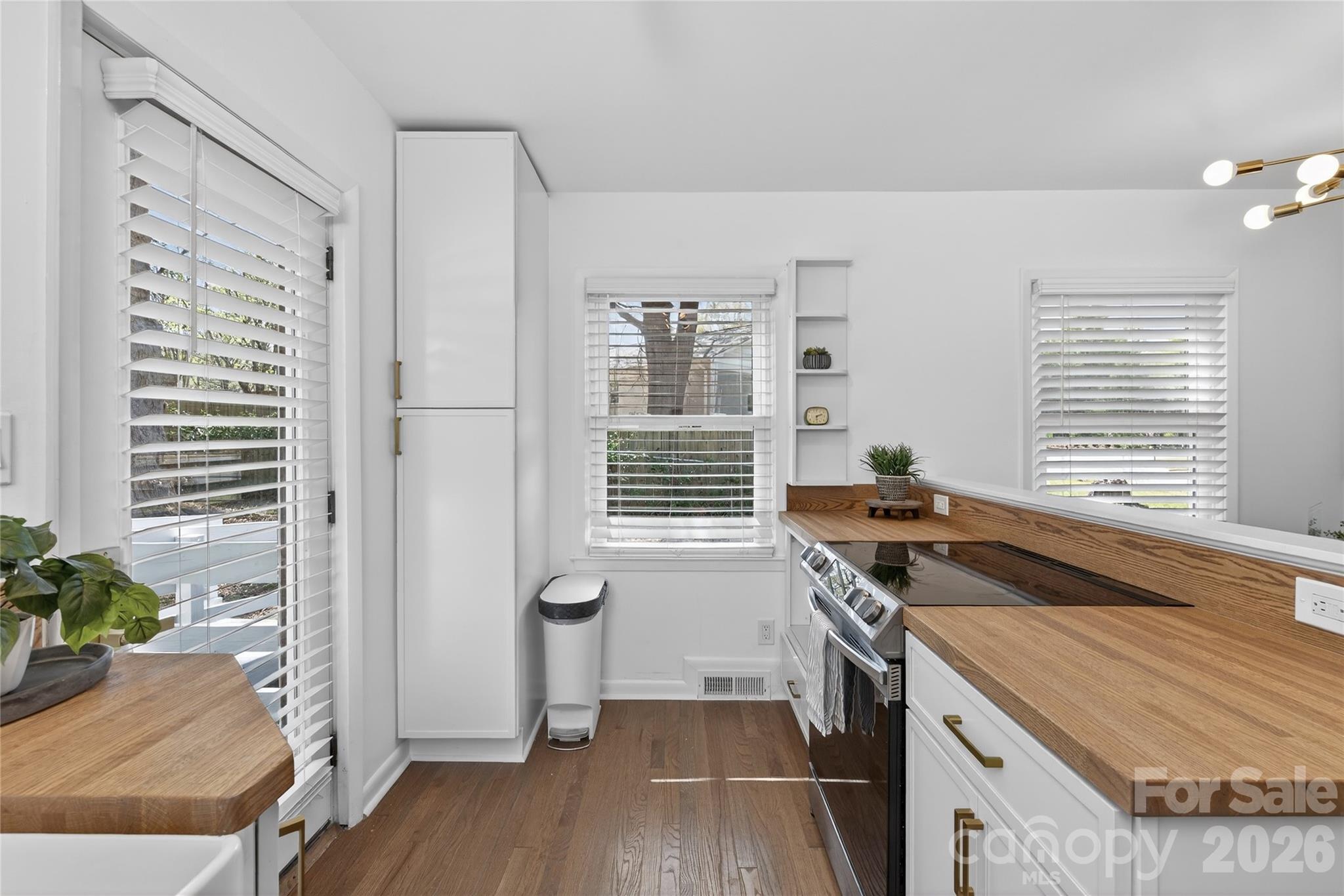 5412 Milhaven Lane — Charlotte