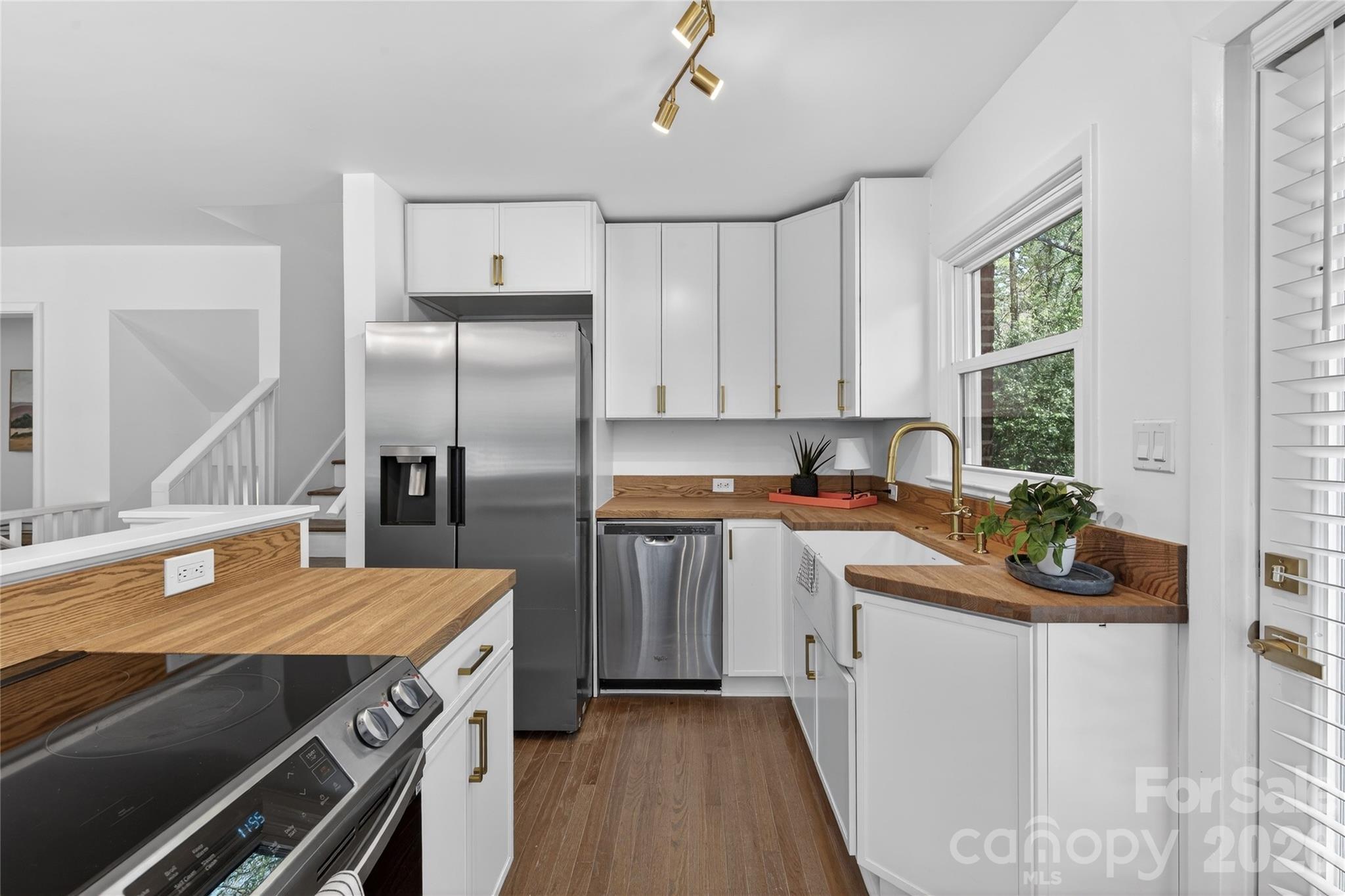 5412 Milhaven Lane — Charlotte