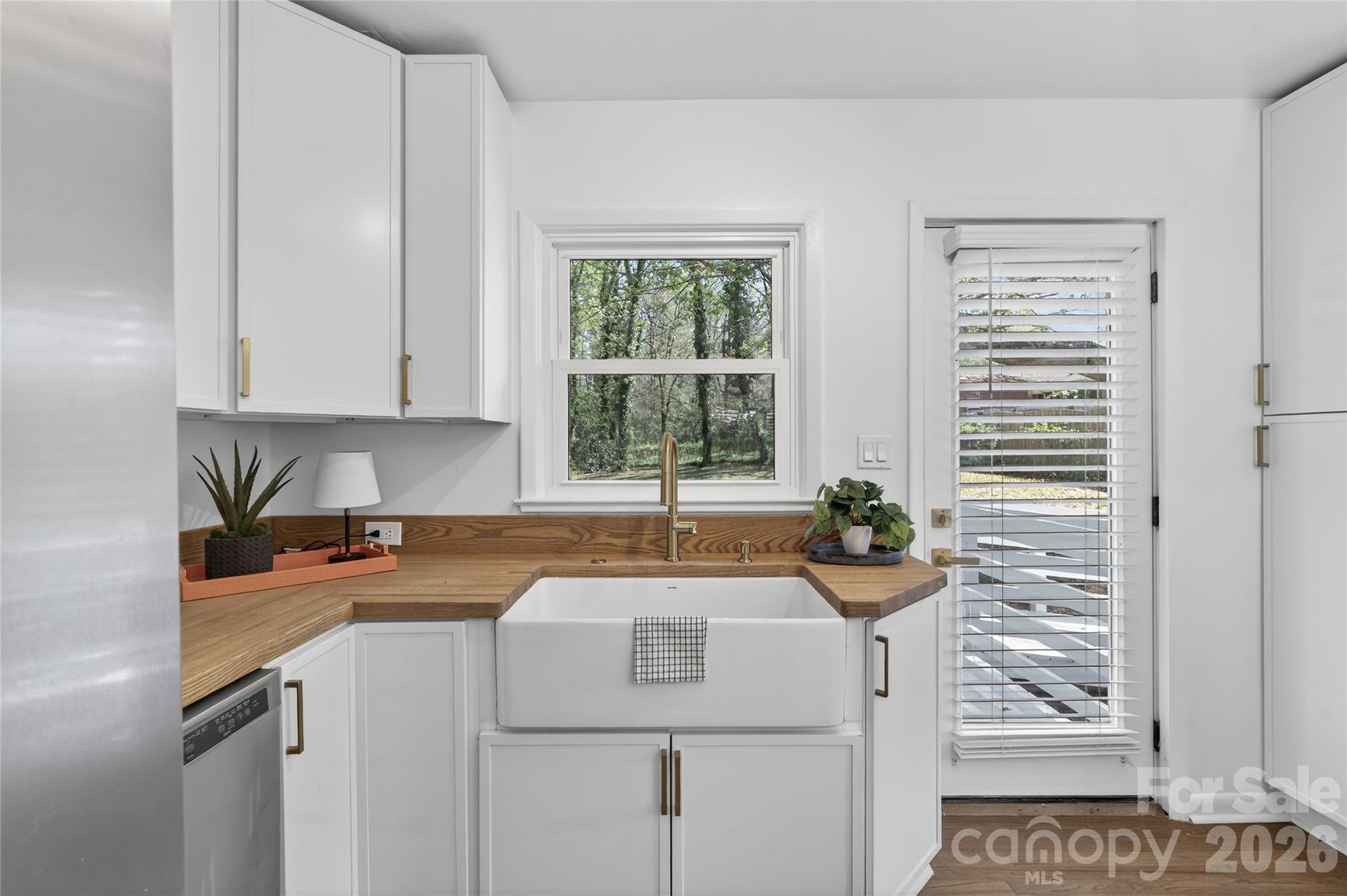 5412 Milhaven Lane — Charlotte