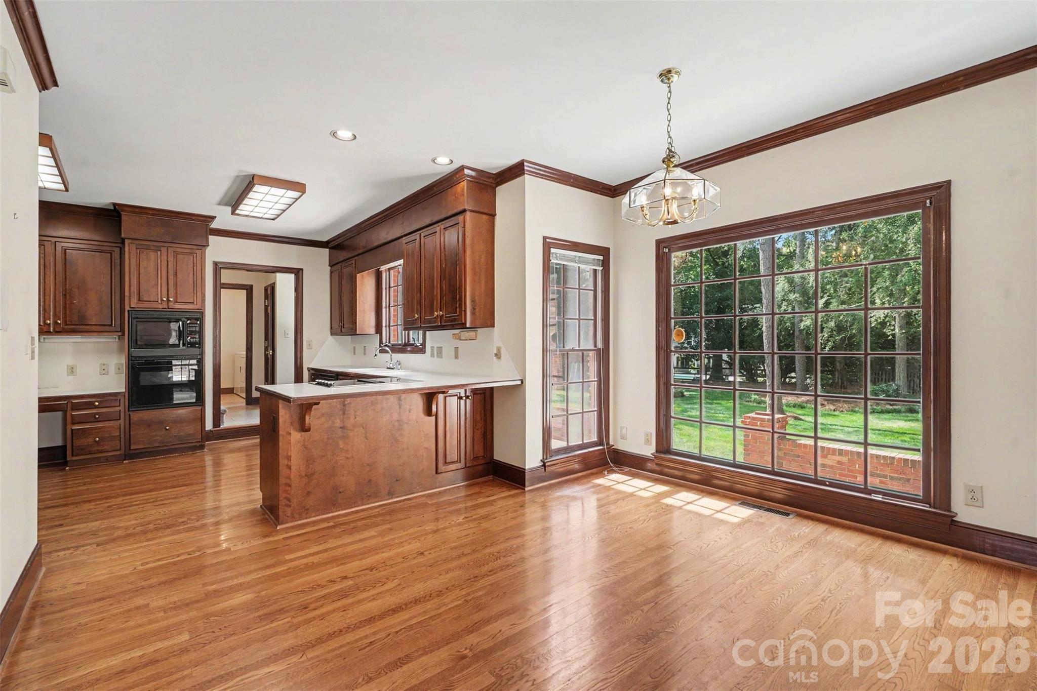 7708 Red Oak Lane — Charlotte